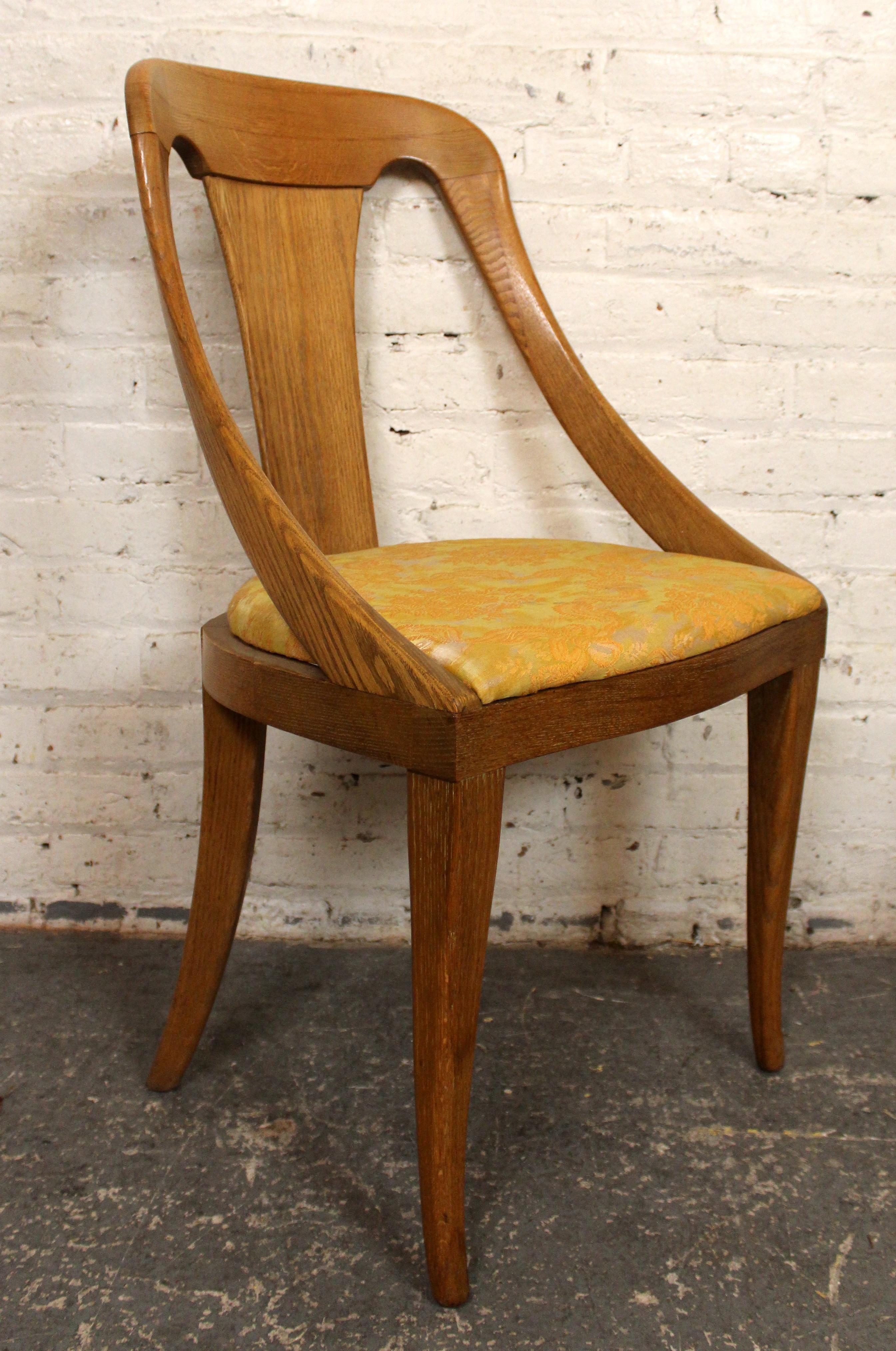 Conjunto de sillas de roble de Jack Van der Molen para Jamestown Lounge Co. Tela en venta