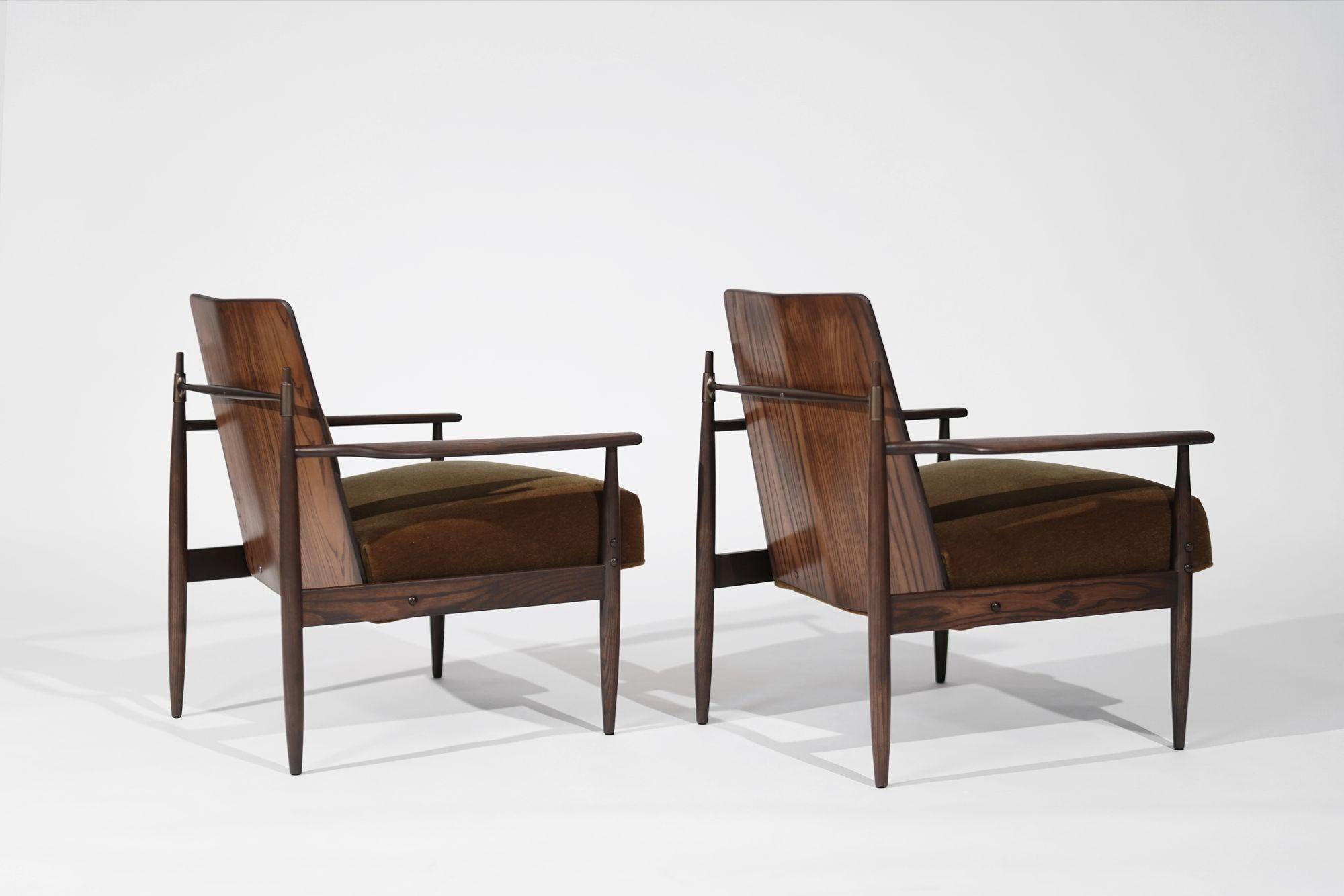 20th Century Set of Oak, Mohair and Bronze Lounge Chairs by Dan Johnson, C. 1950s For Sale