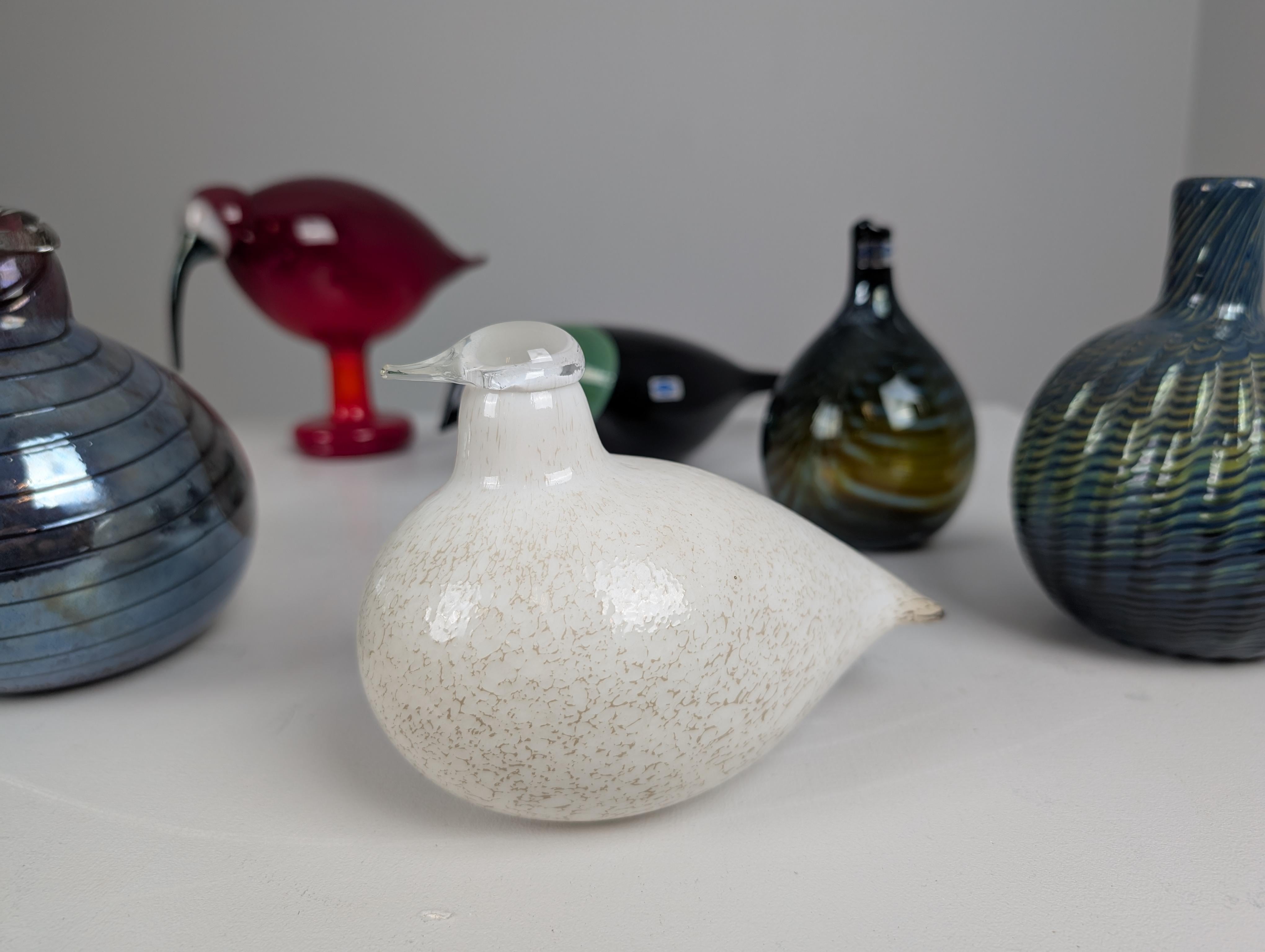 Scandinavo moderno Set di uccelli e bottiglie Oiva Toikka, Ibis rosso, Pheseant, Iittala e Nuutajärvi in vendita