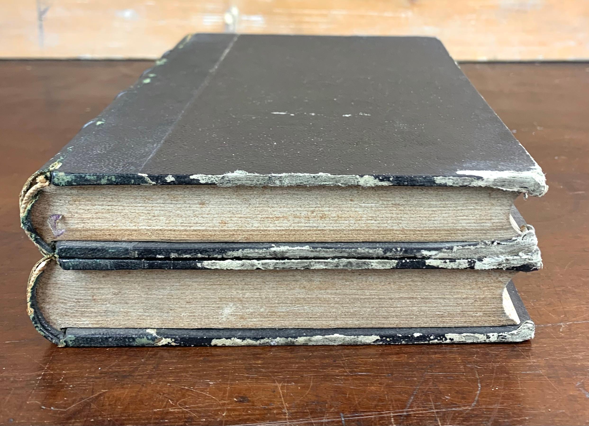 Conjunto de libros antiguos del siglo XIX en Bueno estado para la venta en Beuzevillette, FR