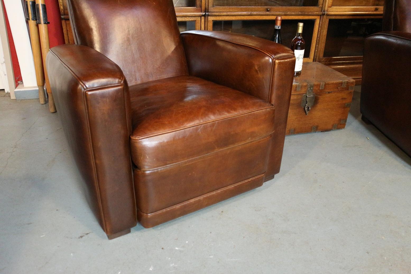 Set of Old Club Chairs In Good Condition In Eindhoven, NL