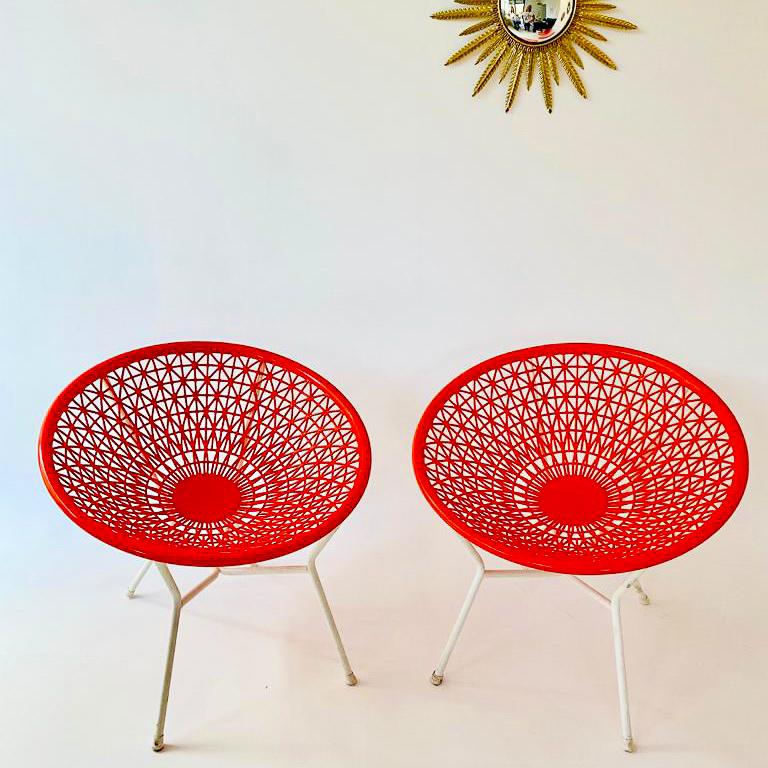 Italian Mid-Century Modern Orange and White Outdoor Lounge Chairs, Italy, 1970s For Sale