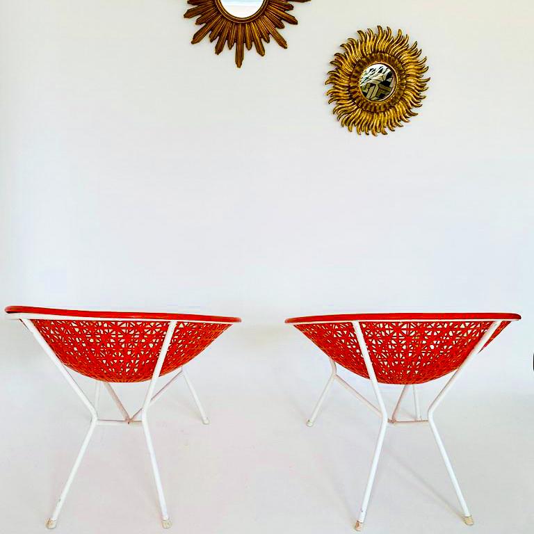 Moderne orange-weiße Loungesessel aus der Jahrhundertmitte, Italien, 1970er Jahre im Zustand „Gut“ im Angebot in Vienna, AT