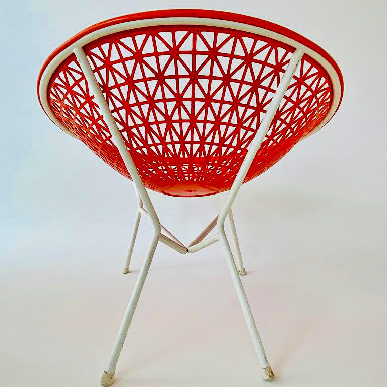 Acier Fauteuils d'extérieur orange et blanc de style moderne du milieu du siècle dernier, Italie, 1970 en vente