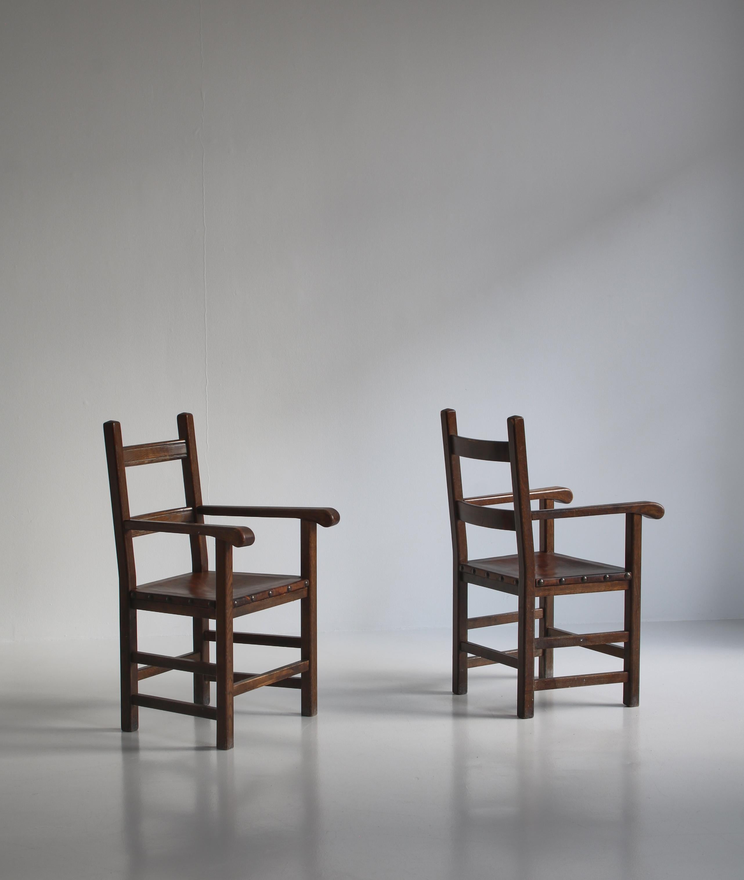 20th Century Set of Original Arts and Crafts Armchairs by Danish Cabinetmaker Oak and Leather For Sale