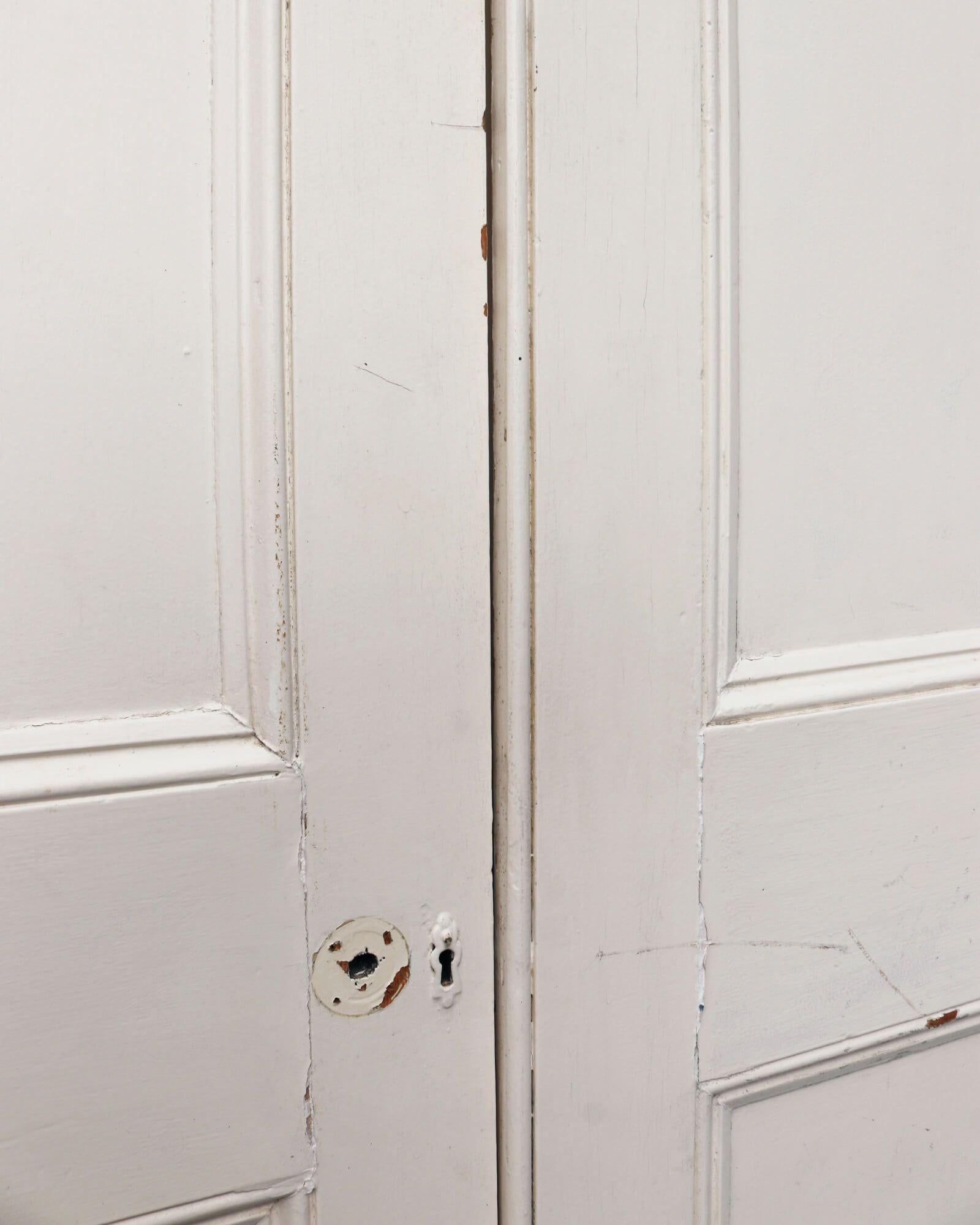 Ensemble de doubles portes victoriennes peintes et récupérées État moyen - En vente à Wormelow, Herefordshire