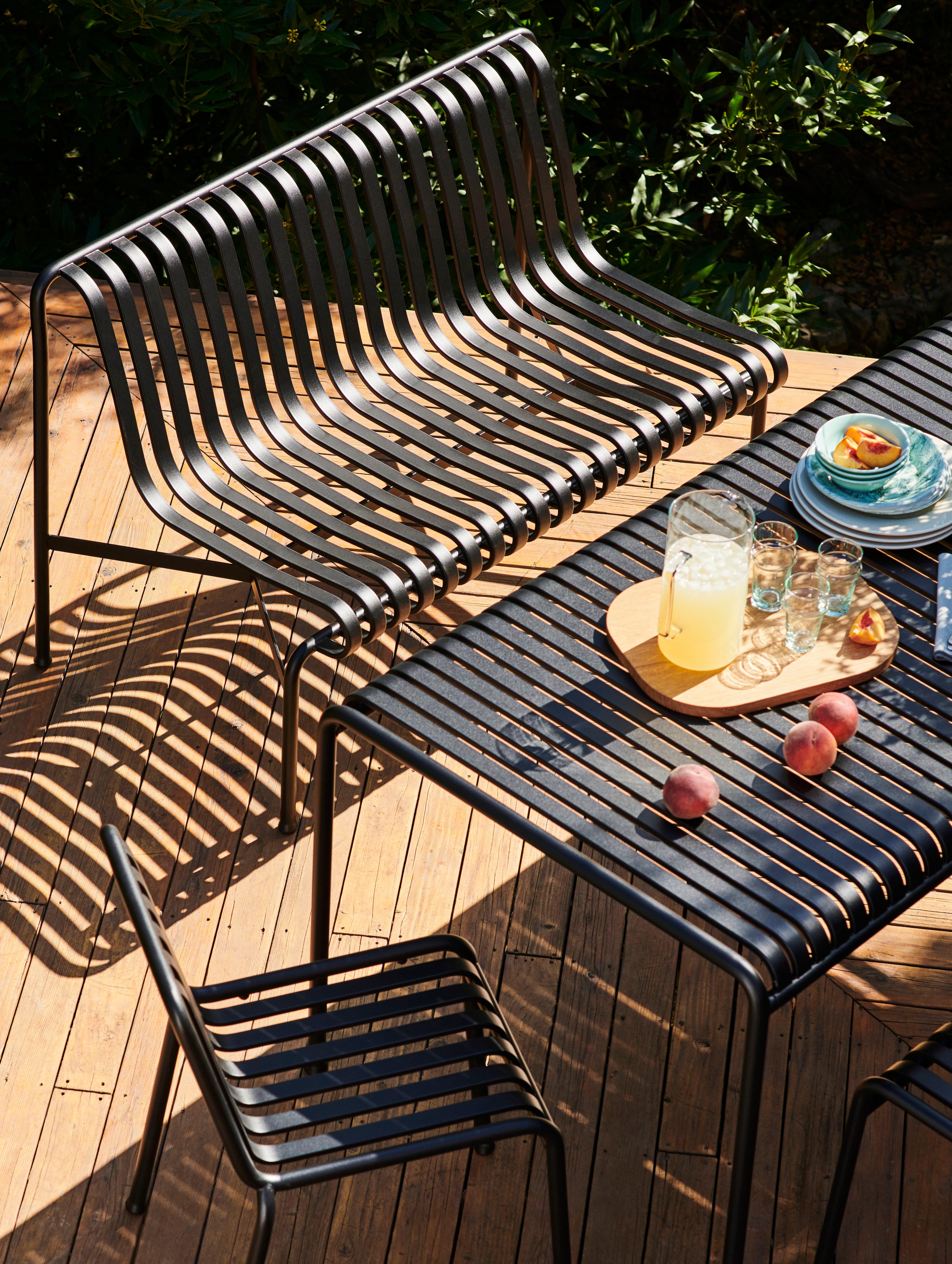 Post-Modern Set of Palissade Table & Chairs, Anthracite by Ronan/Erwan Bouroullec for Hay For Sale