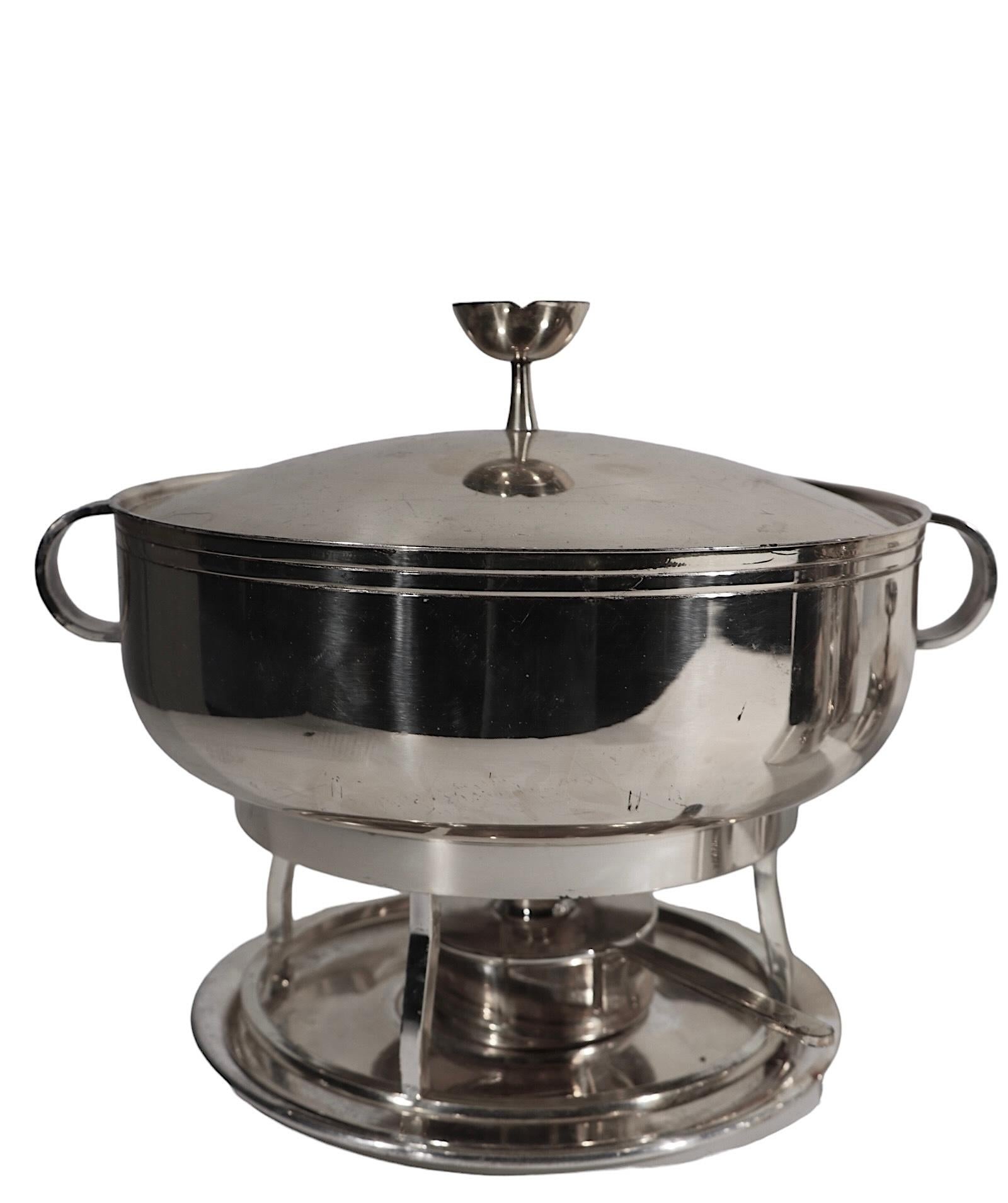 Set of Parzinger Design for Silversmiths Mueck Cary Serveware c. 1950/60's For Sale 7