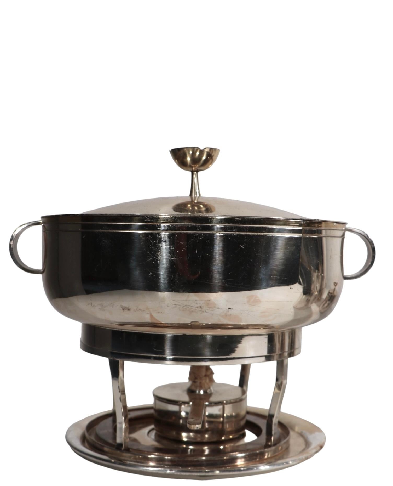 Set of Parzinger Design for Silversmiths Mueck Cary Serveware c. 1950/60's For Sale 9