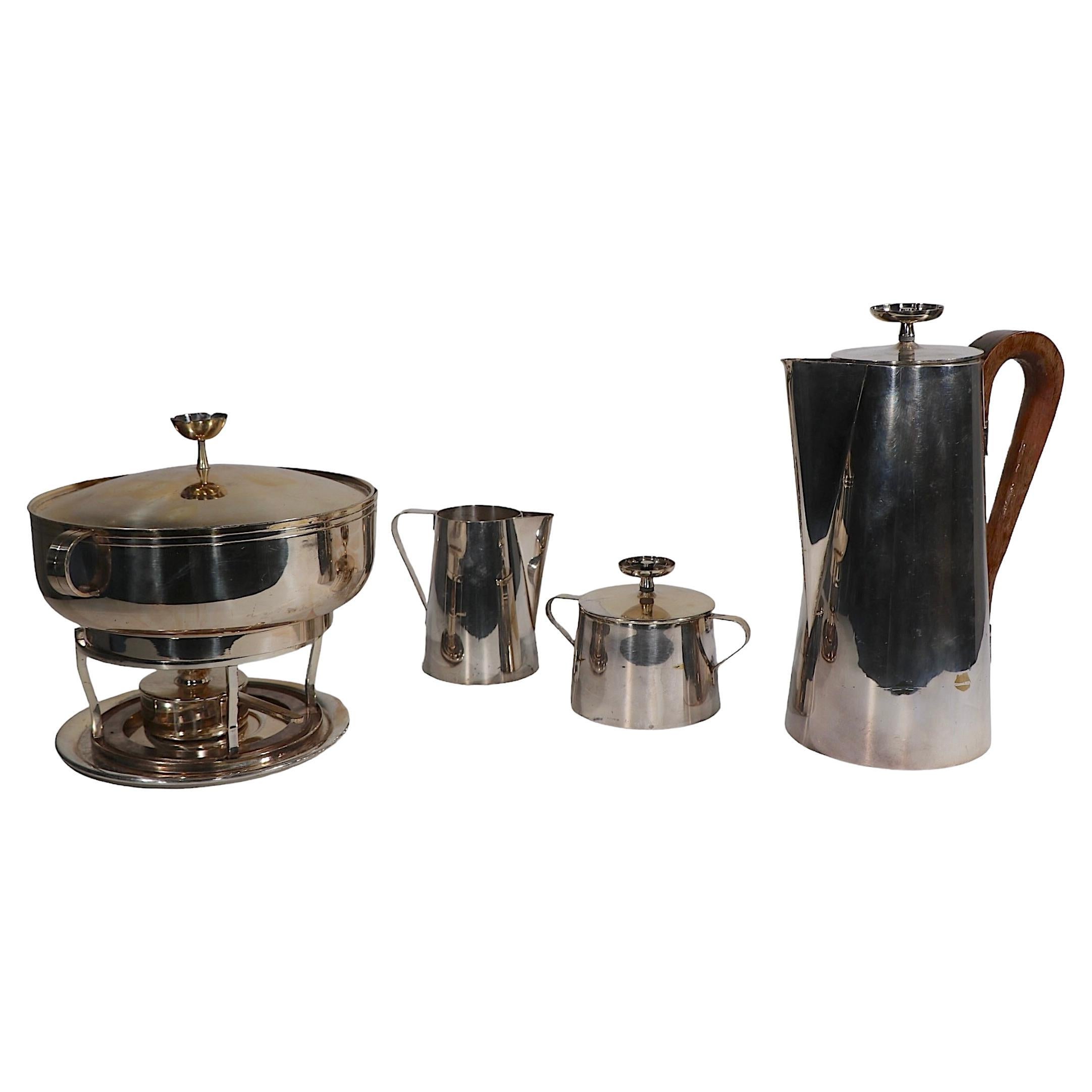 Set of Parzinger Design for Silversmiths Mueck Cary Serveware c. 1950/60's For Sale