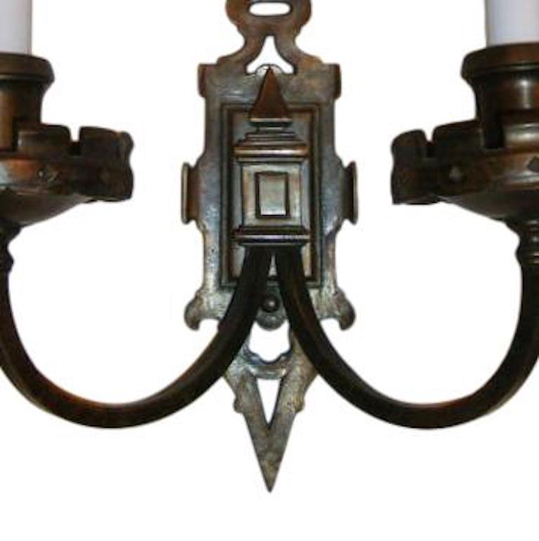 Set di lampade inglesi in bronzo patinato, vendute a coppia in vendita 1