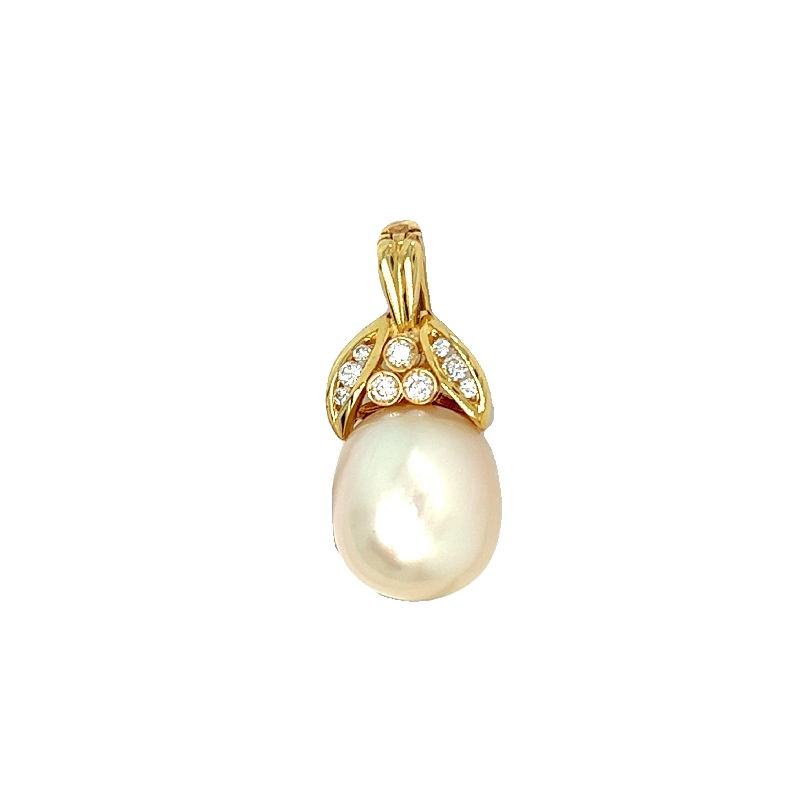 Set of Pearl and Diamond Ring and Pendant Enhancer 18k Yellow Gold For Sale 5