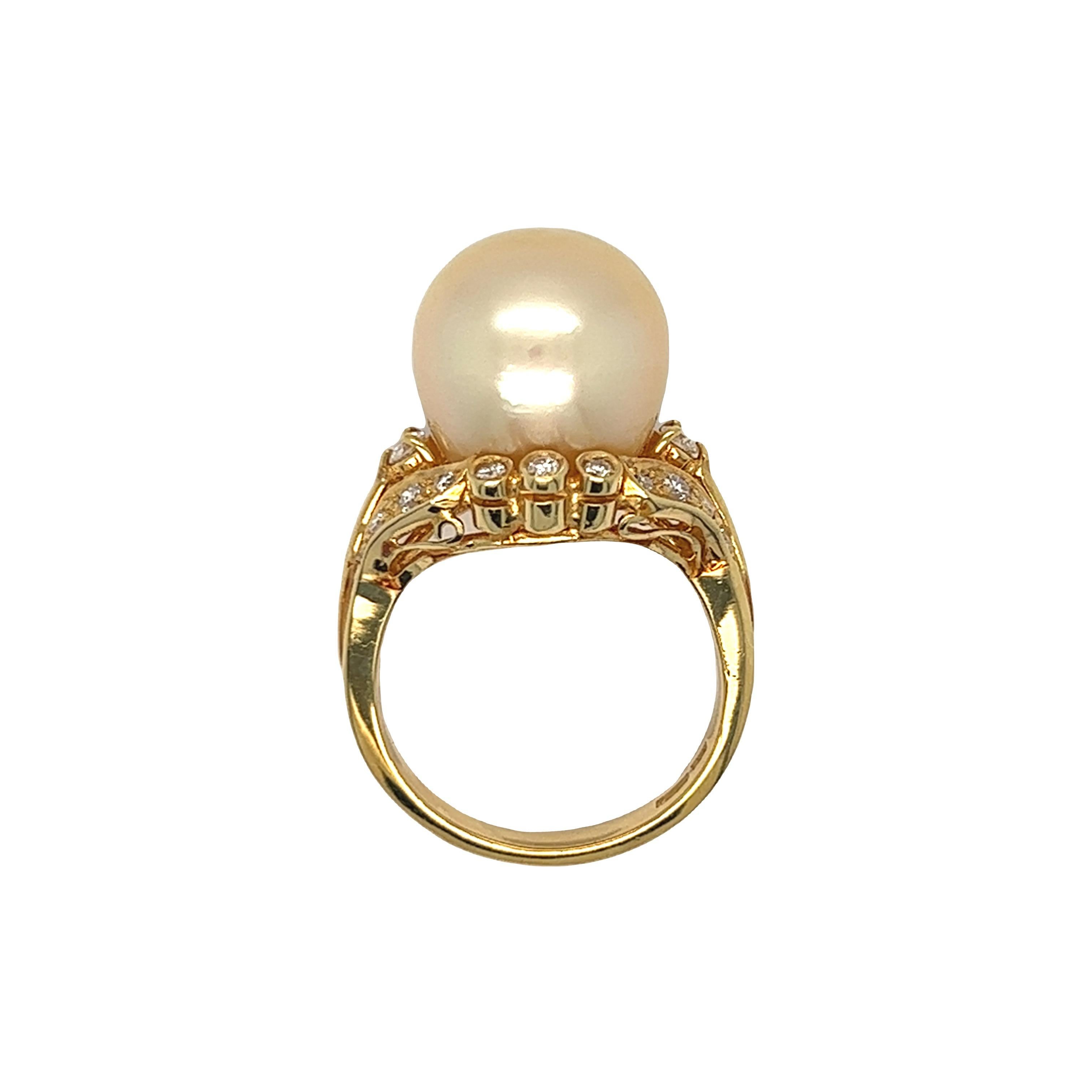 Set of Pearl and Diamond Ring and Pendant Enhancer 18k Yellow Gold For Sale 1