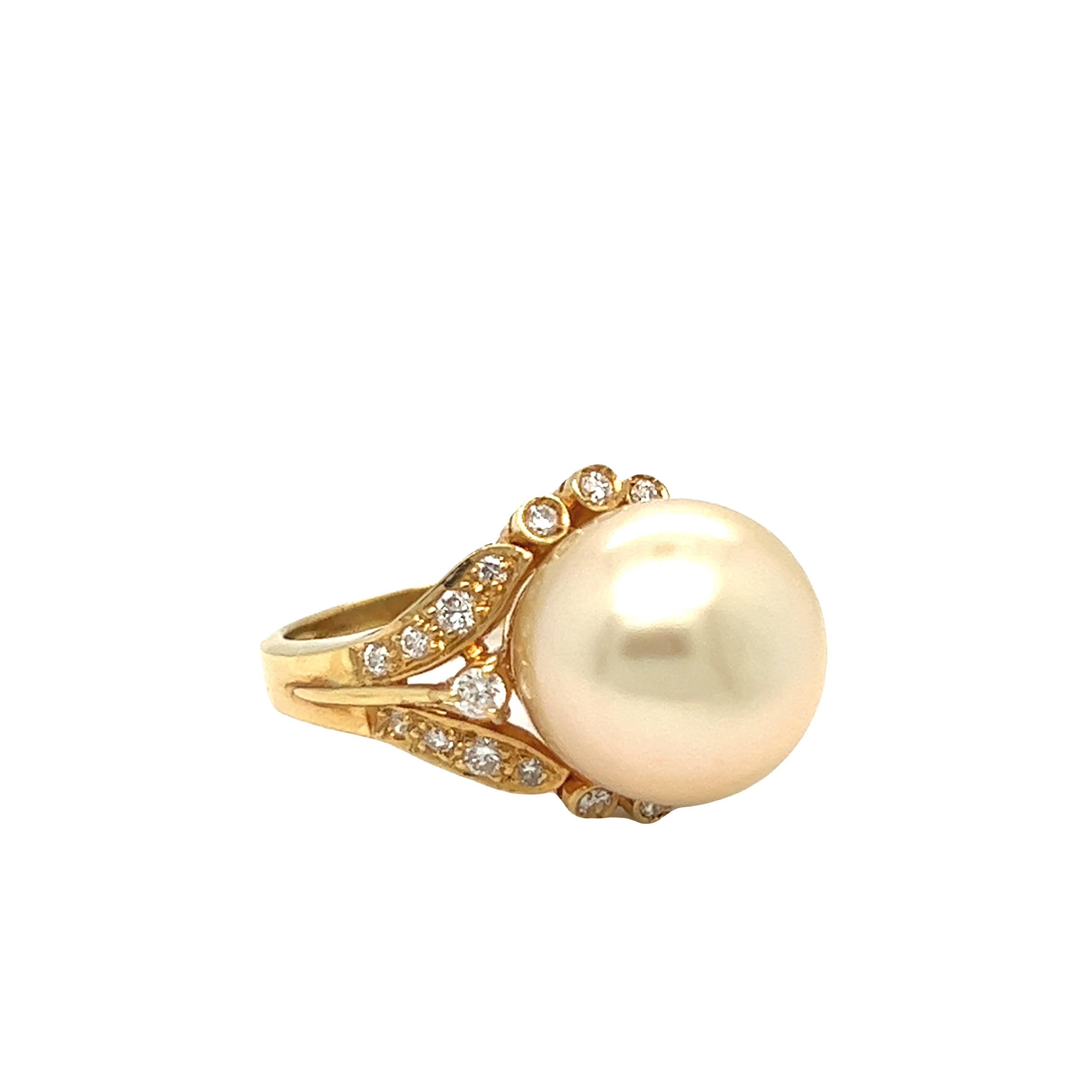 Set of Pearl and Diamond Ring and Pendant Enhancer 18k Yellow Gold For Sale 3