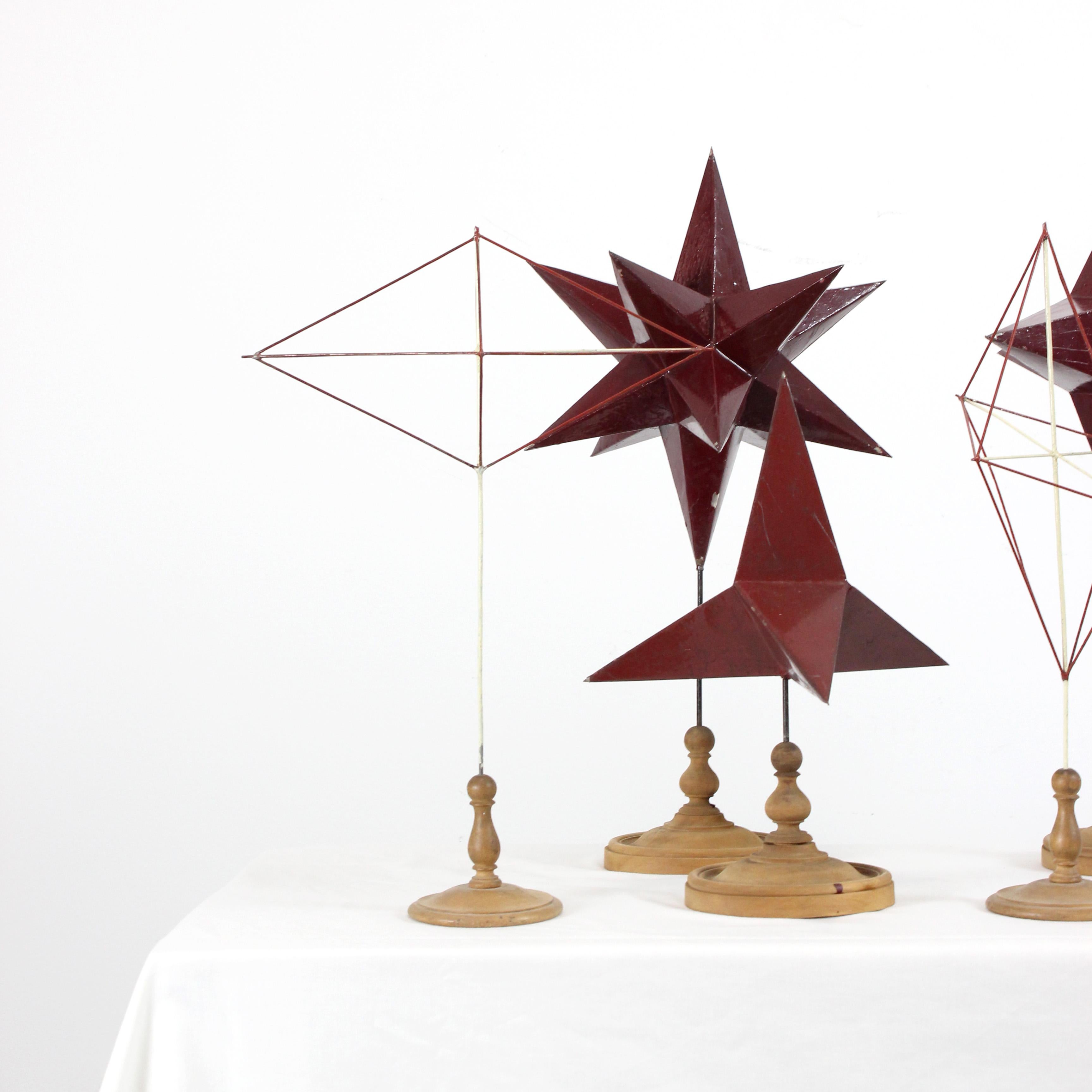 Set of pedagogical models of polygonal shapes in red lacquered zinc with wood (Zink) im Angebot