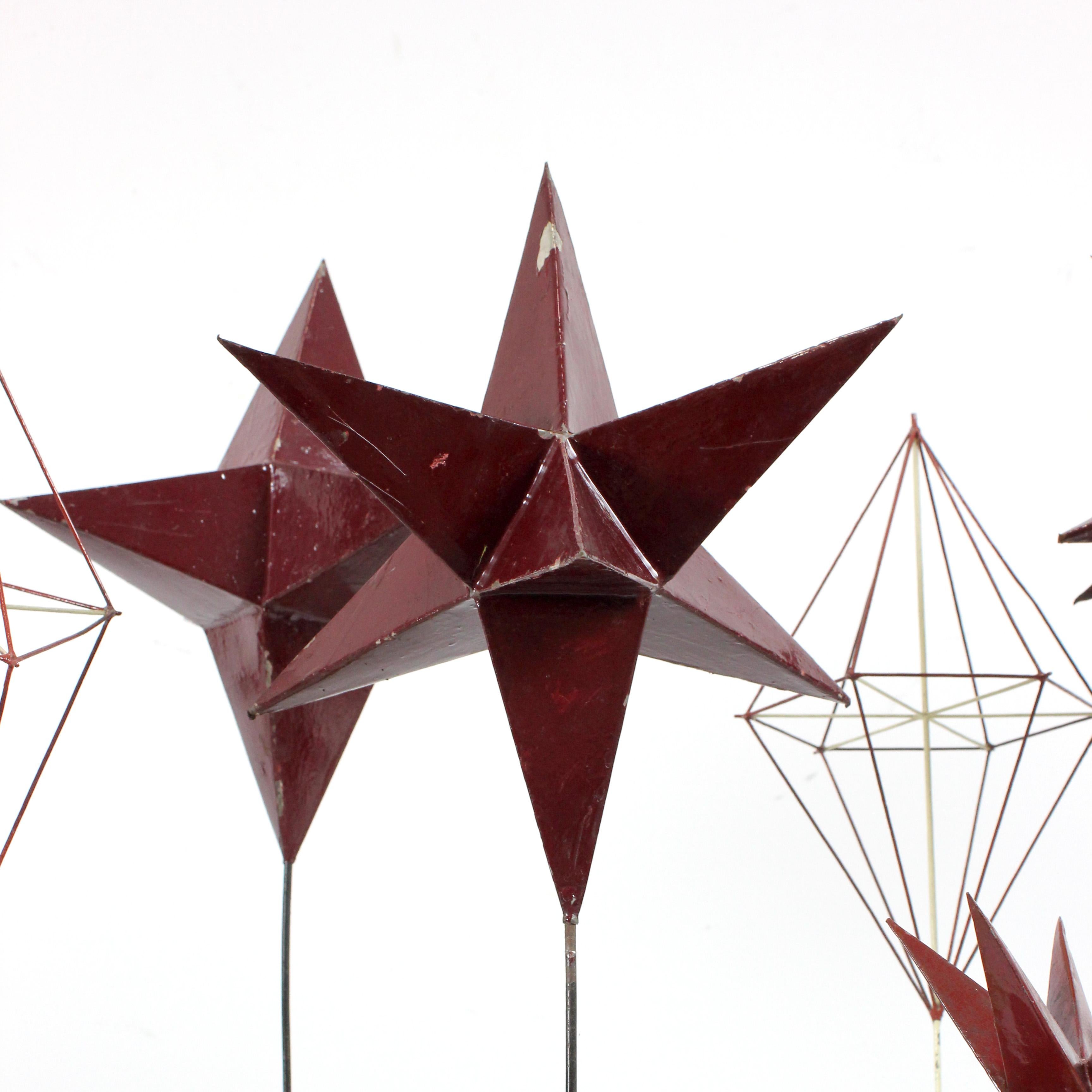 Set of pedagogical models of polygonal shapes in red lacquered zinc with wood im Angebot 2