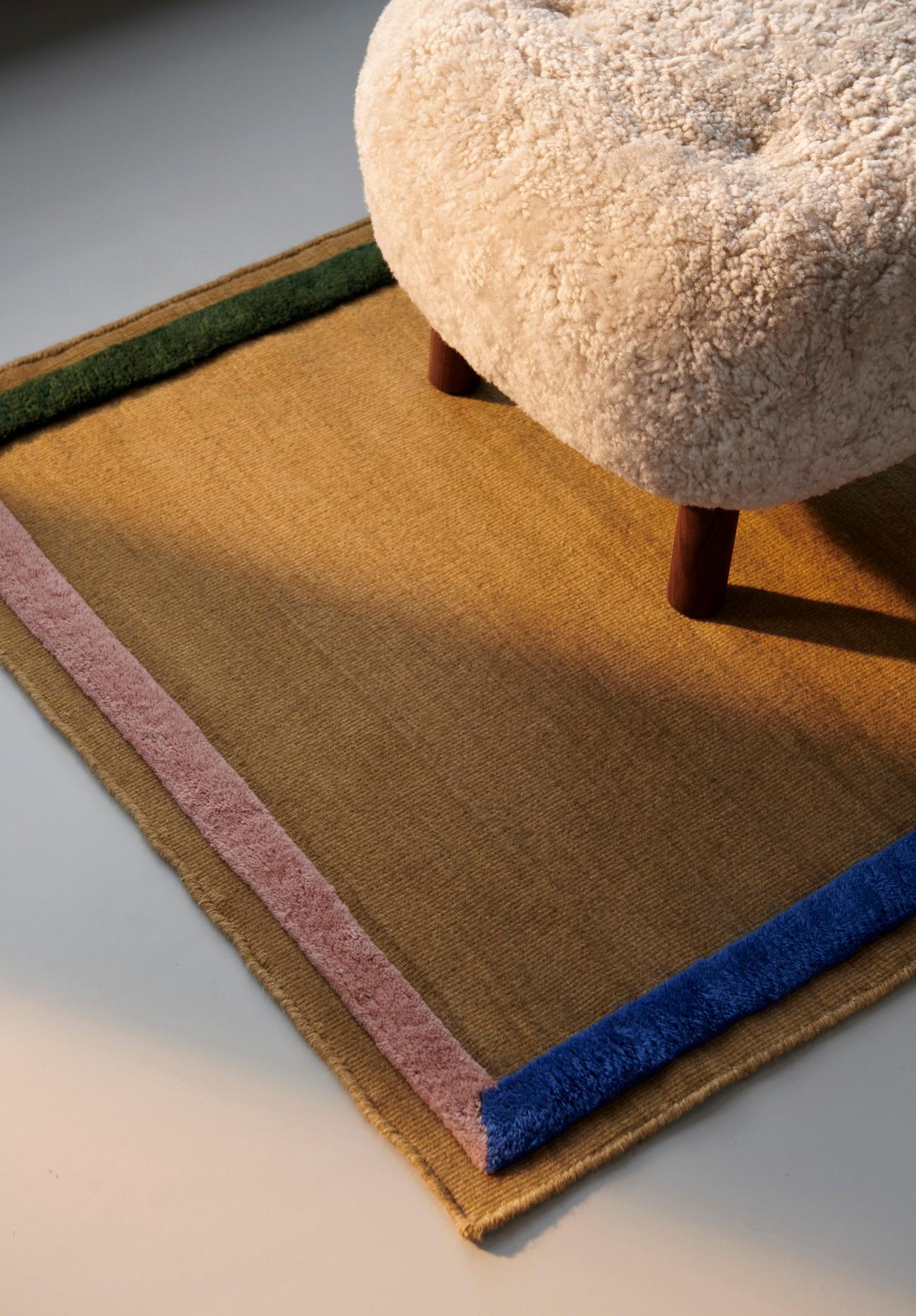 Montone Set di poltrone e pouf Petra - Pelle di pecora Moonlight/noce - Viggo Boesen per AT&T in vendita