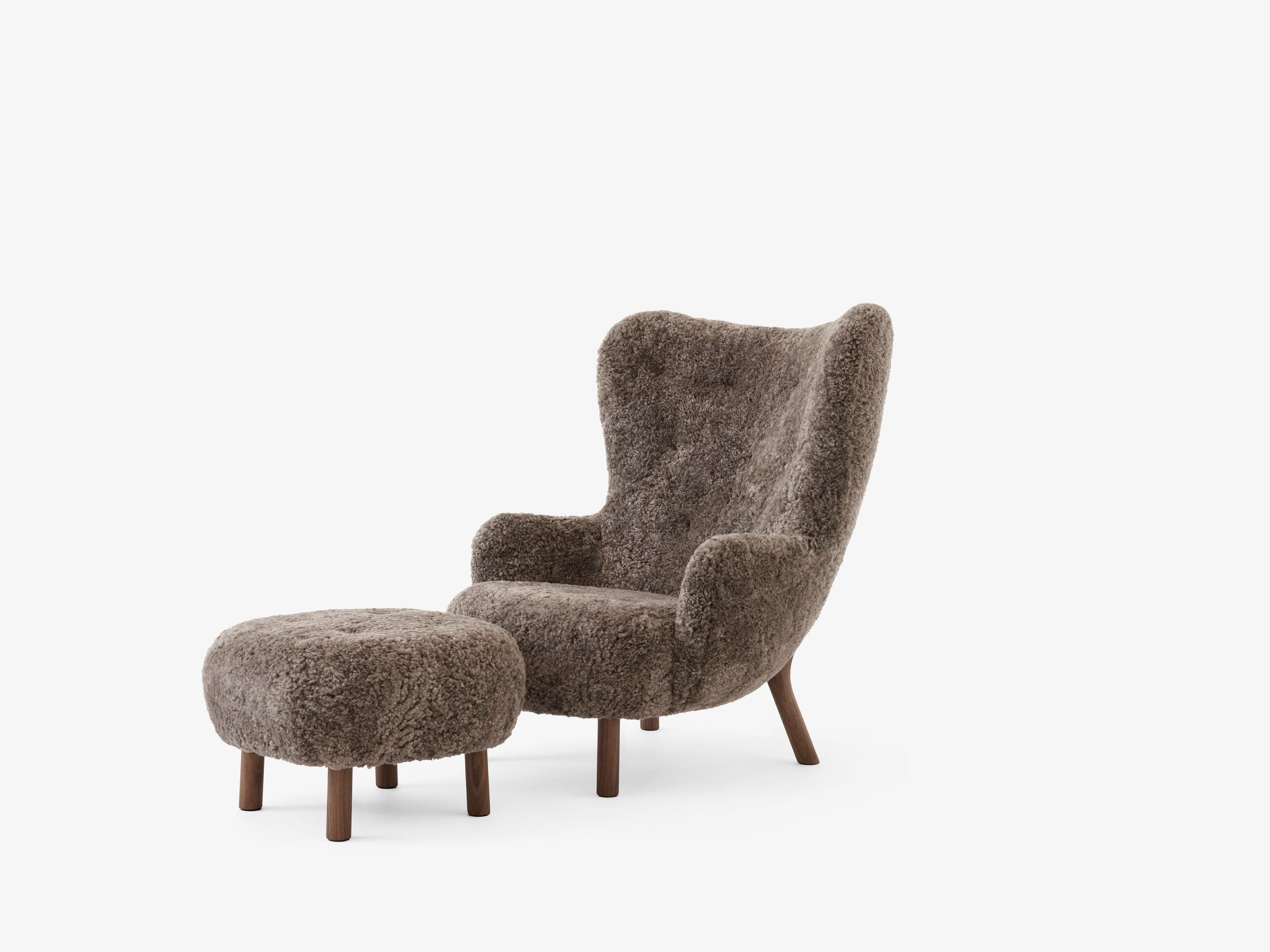 Lithuanian Set of Petra Lounge Chair & Pouf-Sheepskin Sahara/Walnut- Viggo Boesen for &T For Sale