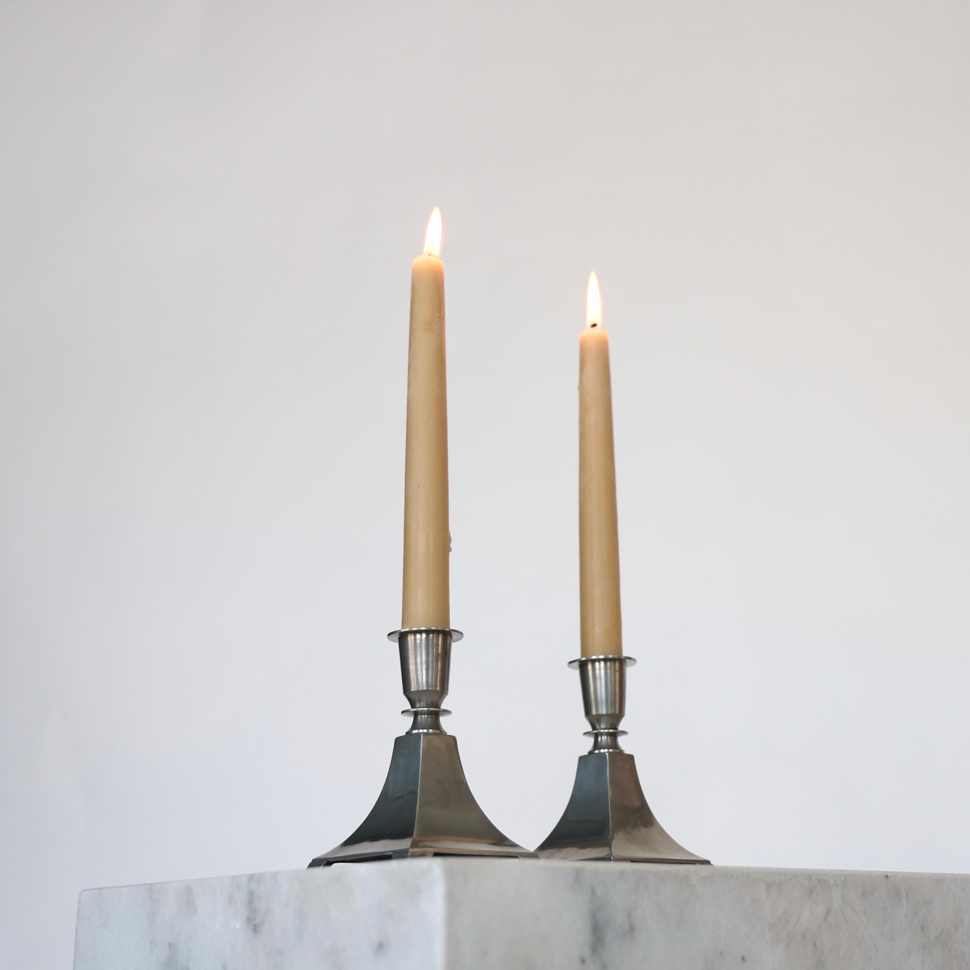 Ensemble de chandeliers en étain par Just Andersen, années 1920, Danemark Bon état - En vente à Værløse, DK