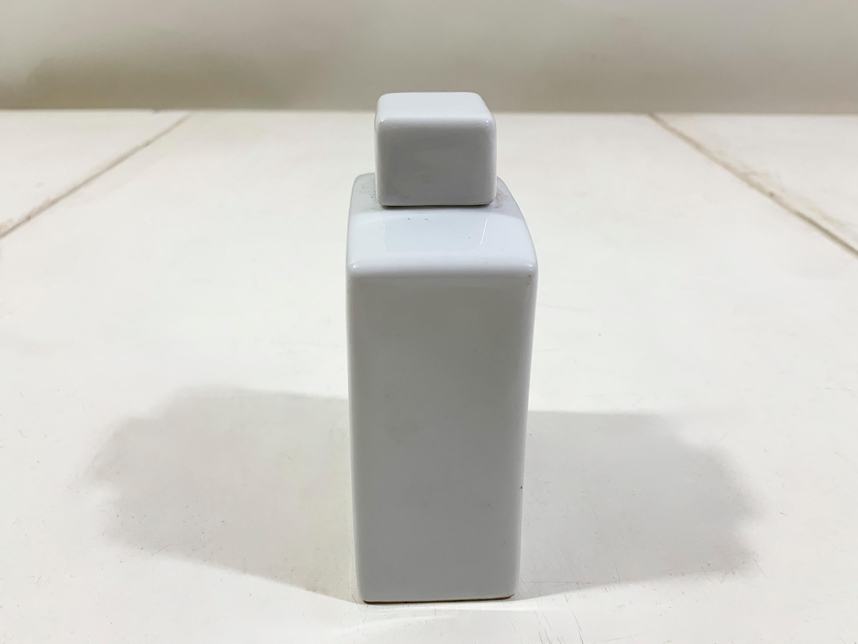 Set of Picasso Licensed Tognana Porcelain Bottle and Vase, for MMI, Italy For Sale 7