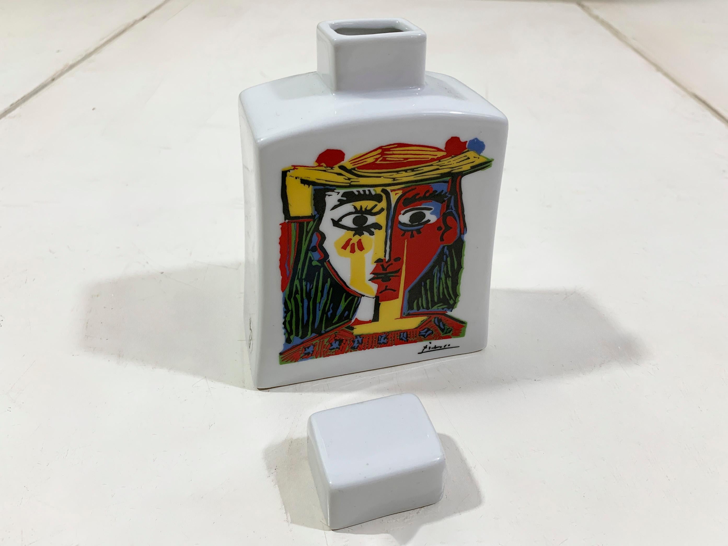 Set of Picasso Licensed Tognana Porcelain Bottle and Vase, for MMI, Italy For Sale 11