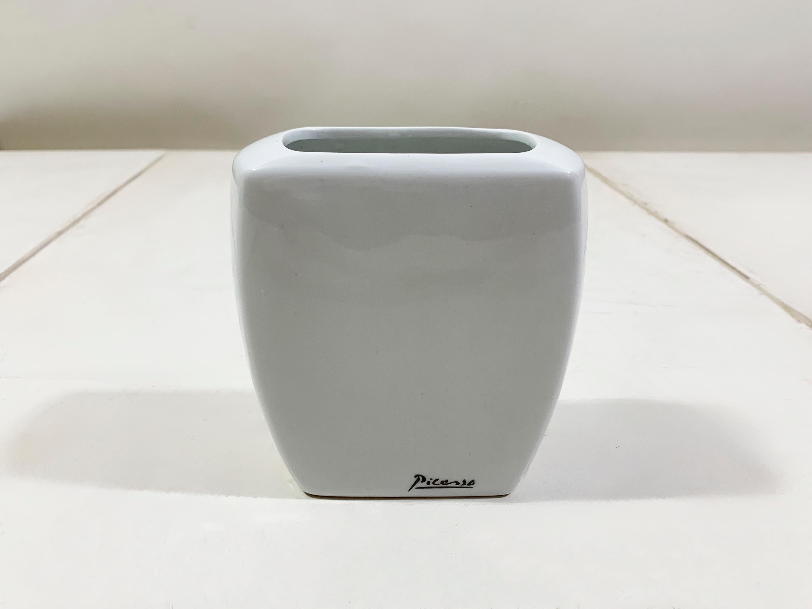 Italian Set of Picasso Licensed Tognana Porcelain Bottle and Vase, for MMI, Italy For Sale