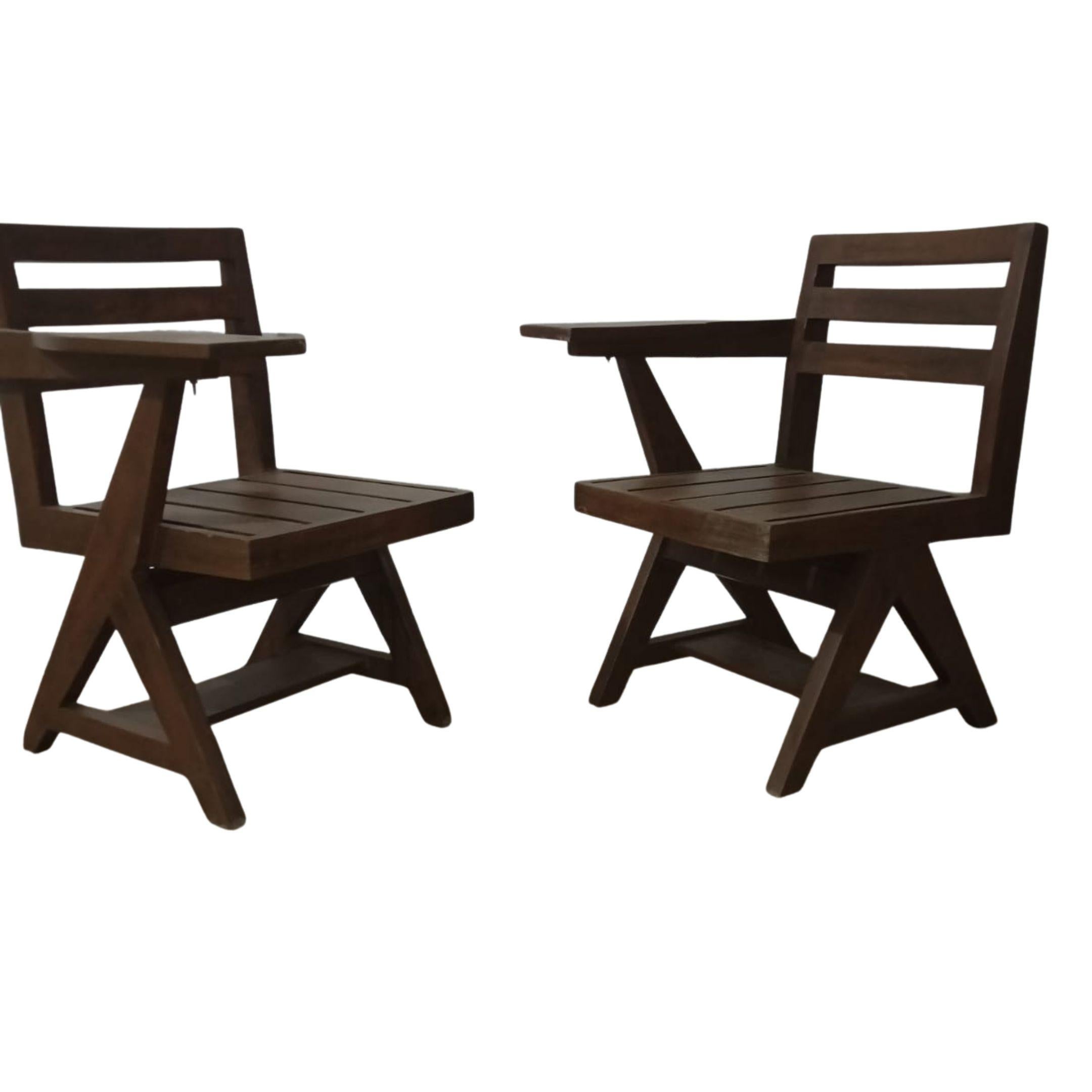 Fait main Ensemble de chaises à écrire PJ-SI-26-C à lattes de Pierre Jeanneret, C.I.C., 1960 en vente