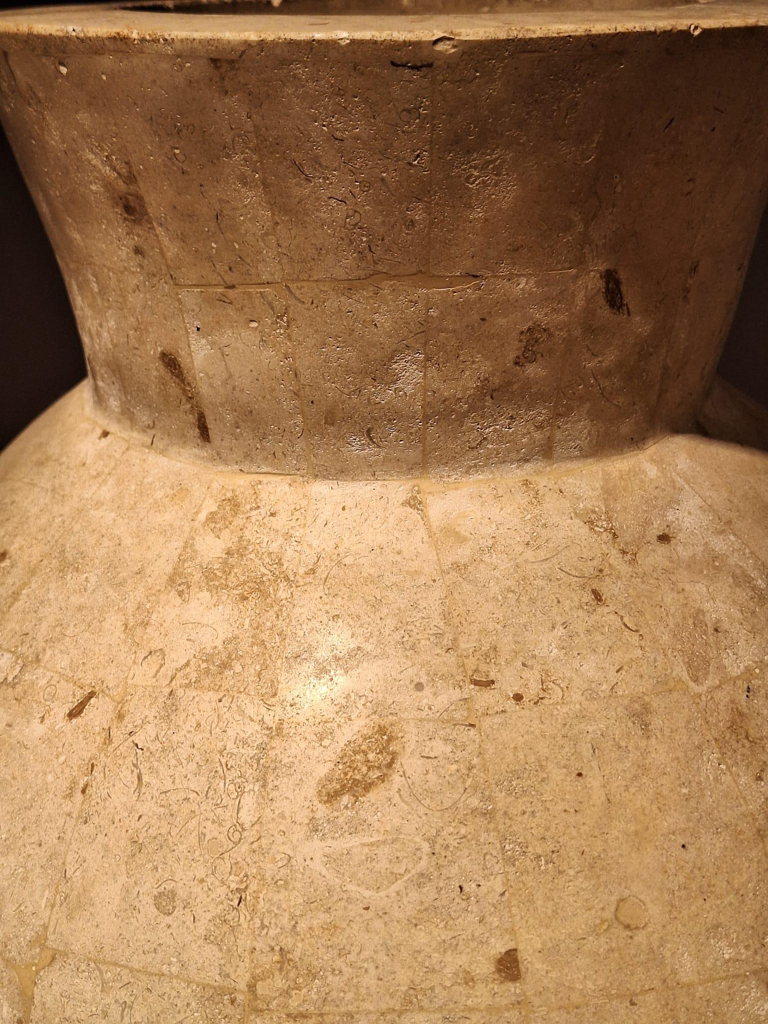 Set of Pillar and Vase made from Travertine, Italy For Sale 4