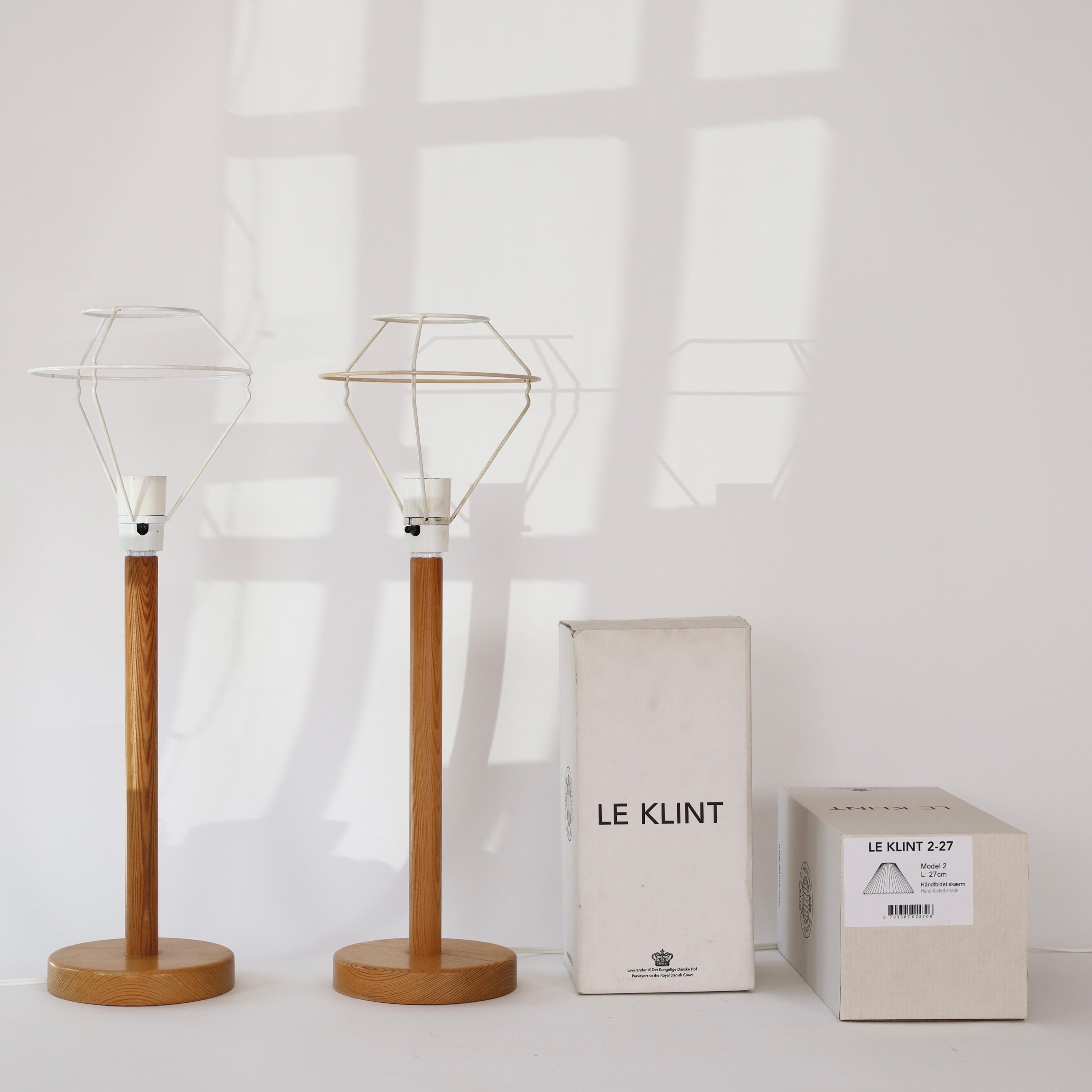 Ensemble de lampes de table en pin par Solbackens Svarveri, Suède, 1970 en vente 5