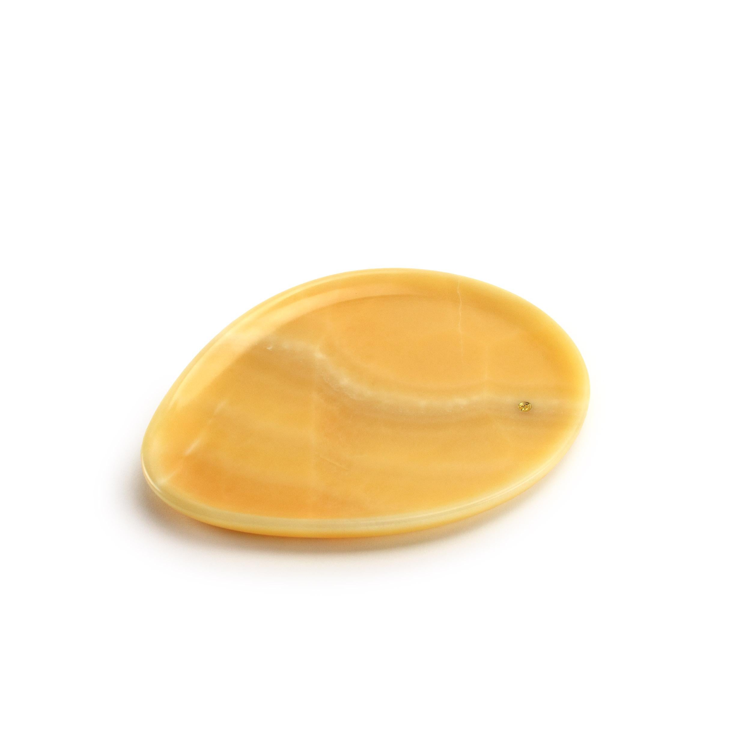Servierplatten Serviergeschirr-Set aus 3 orangefarbenen Bernstein-, Onyx- und weißem Marmor, handgeschnitzt (Italienisch) im Angebot