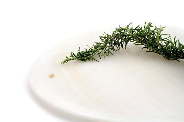 Contemporary Plates Platters Serveware Set of 3 White Onyx Marble Collectible Design Italy For Sale