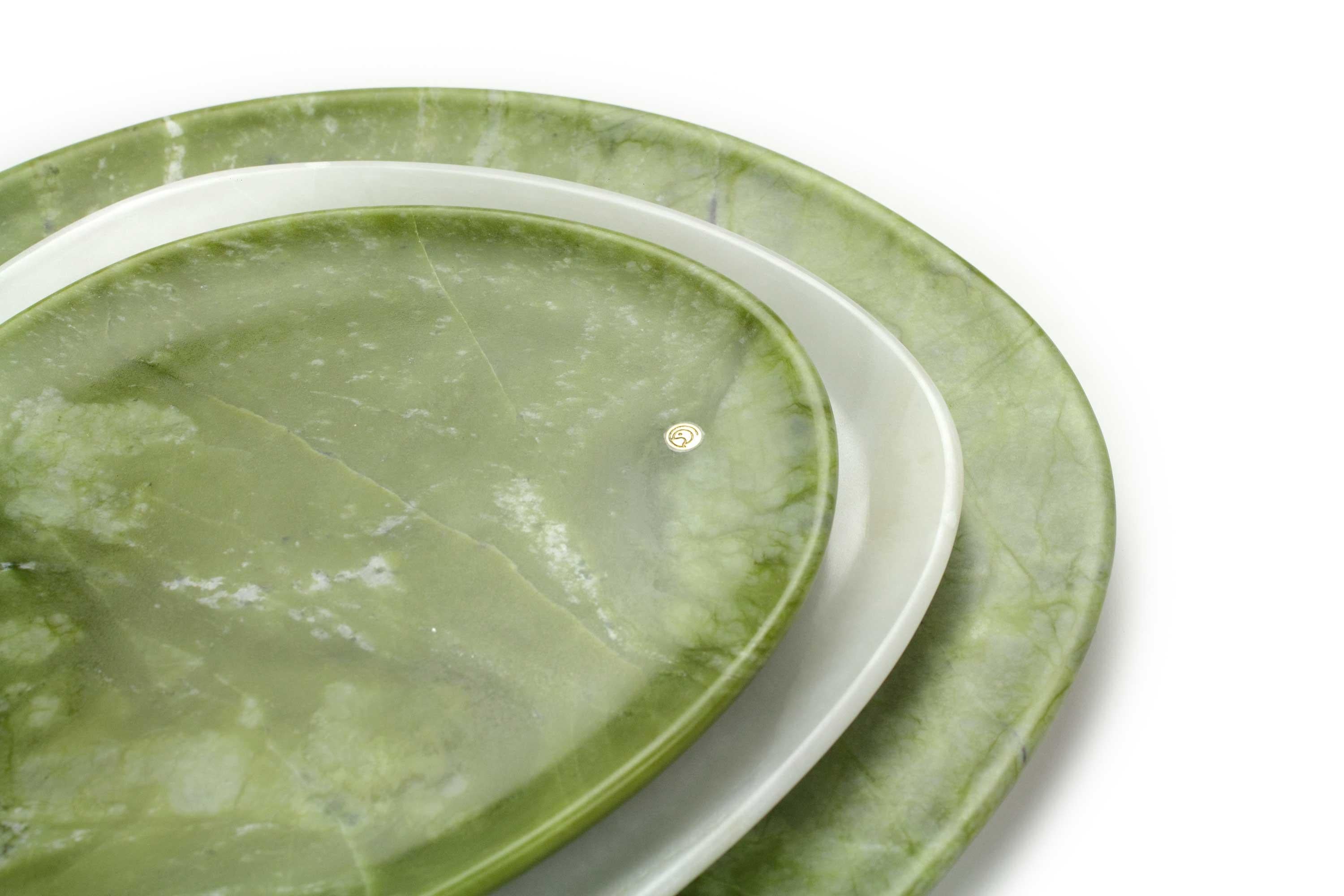 Modern Plates Platters Serveware Set of 3 Green Marble White Onyx Hand-carved Italy For Sale