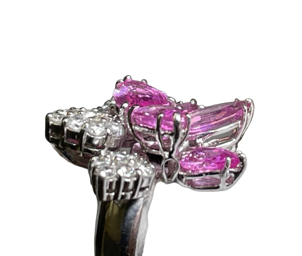 Modern Set of Platinum Natural Pink Sapphires Diamonds Cluster Ring/Pair of Earrings For Sale
