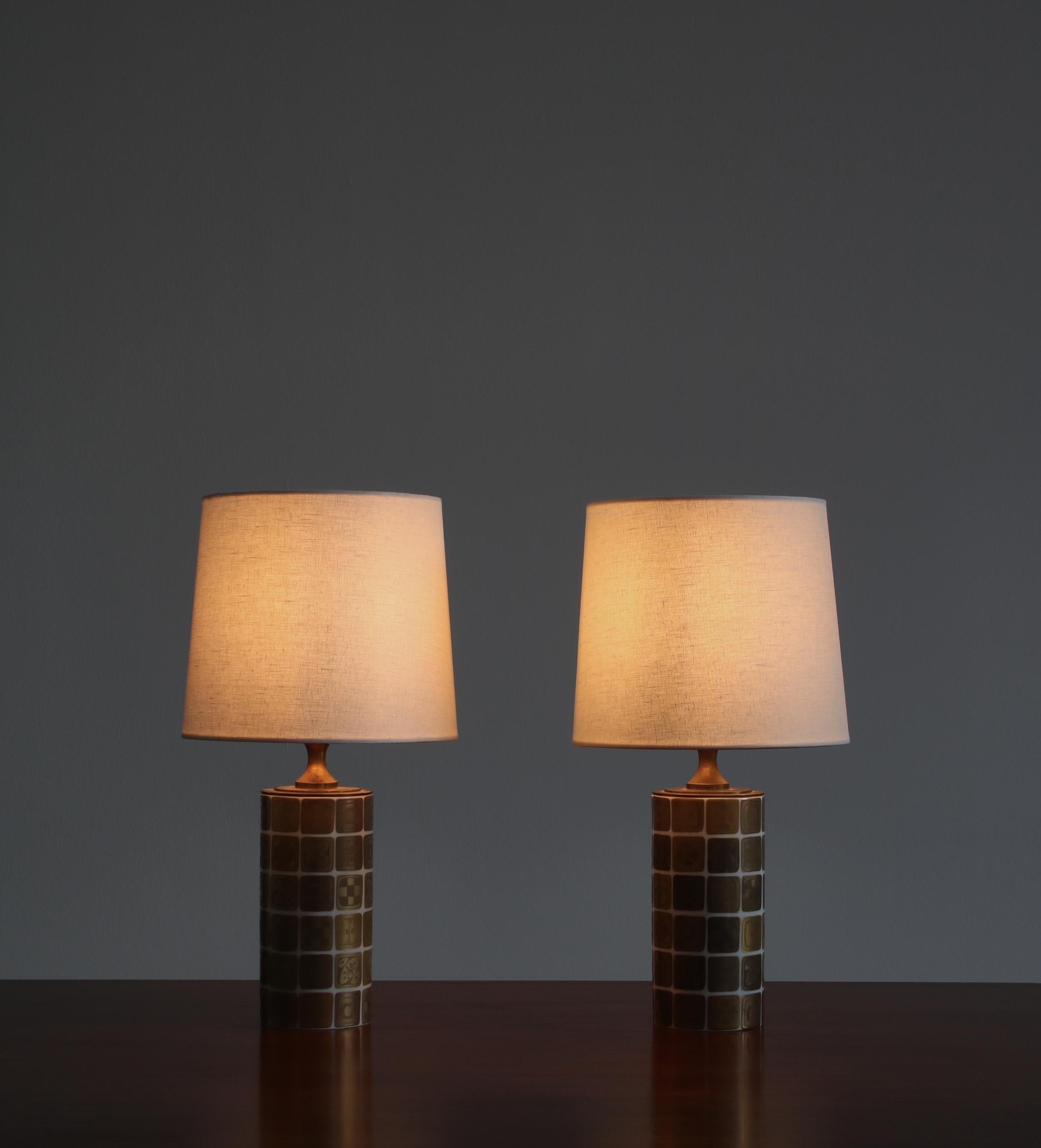 Set of Porcelain Table Lamps in Gold Decor by Bjørn Wiinblad for Rosenthal, 1961 In Good Condition For Sale In Odense, DK