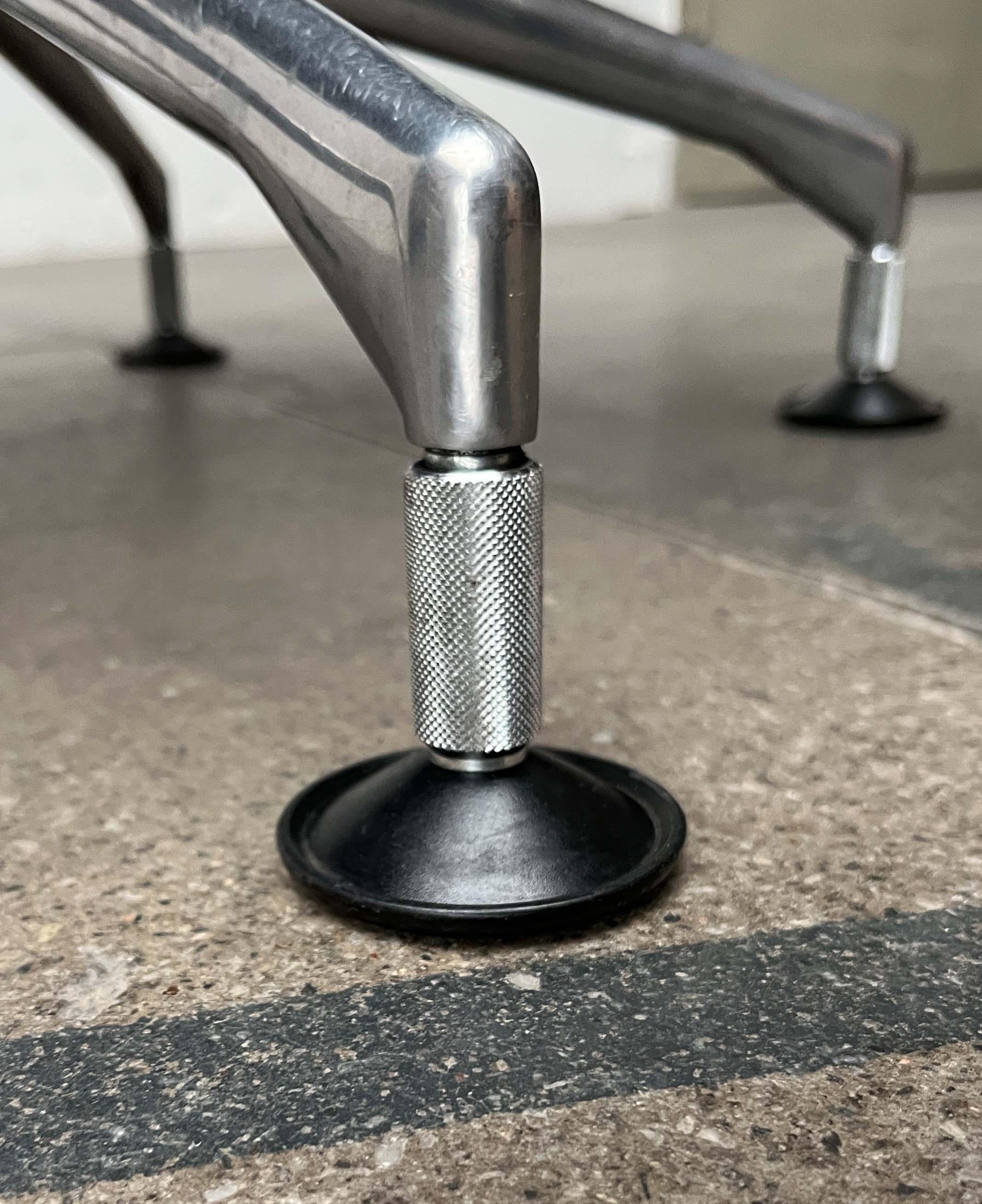 Set di poltrone girevoli postmoderne in pelle AC2 di Antonio Cittero per Vitra anni '90 in vendita 7