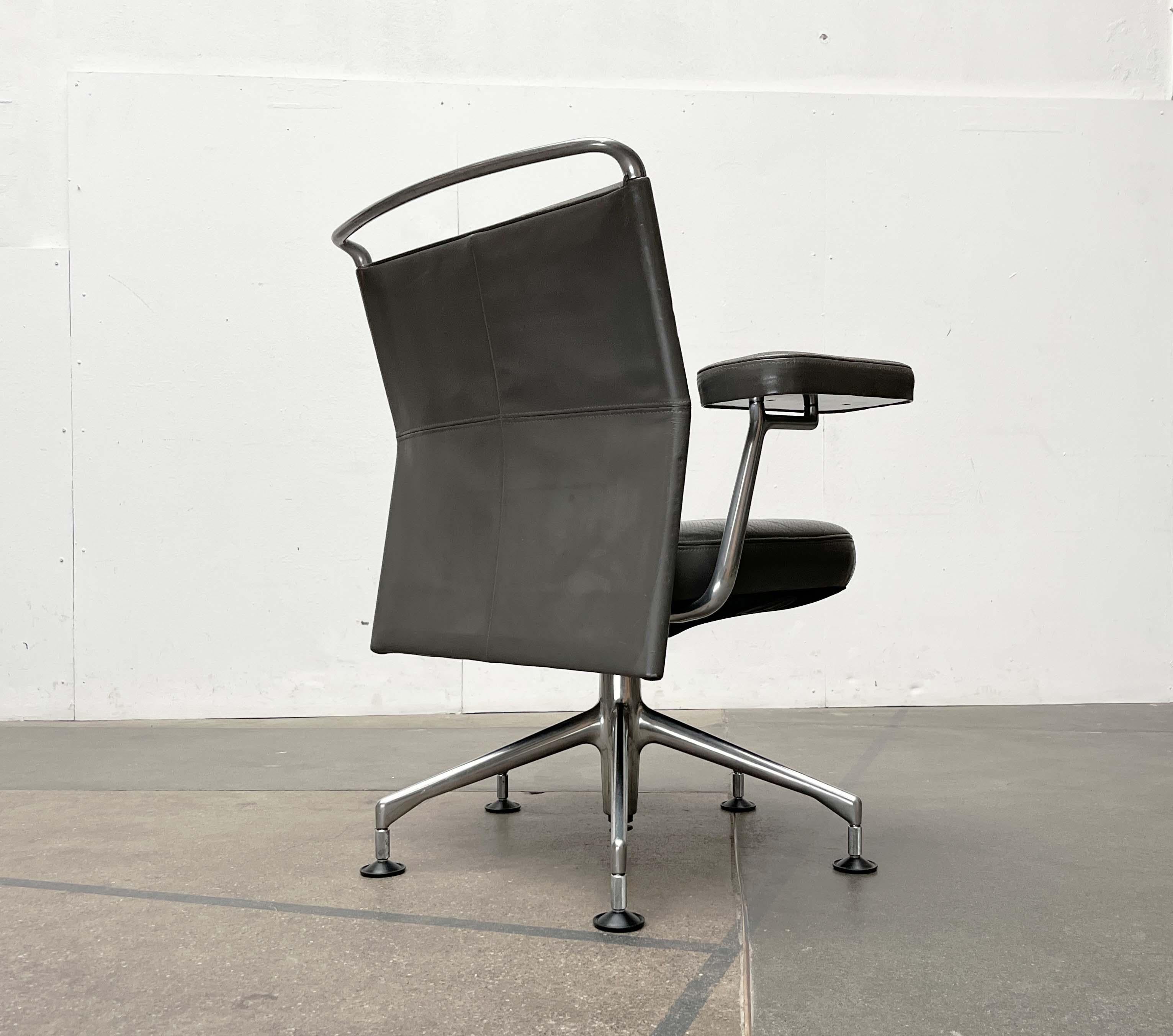 Tedesco Set di poltrone girevoli postmoderne in pelle AC2 di Antonio Cittero per Vitra anni '90 in vendita