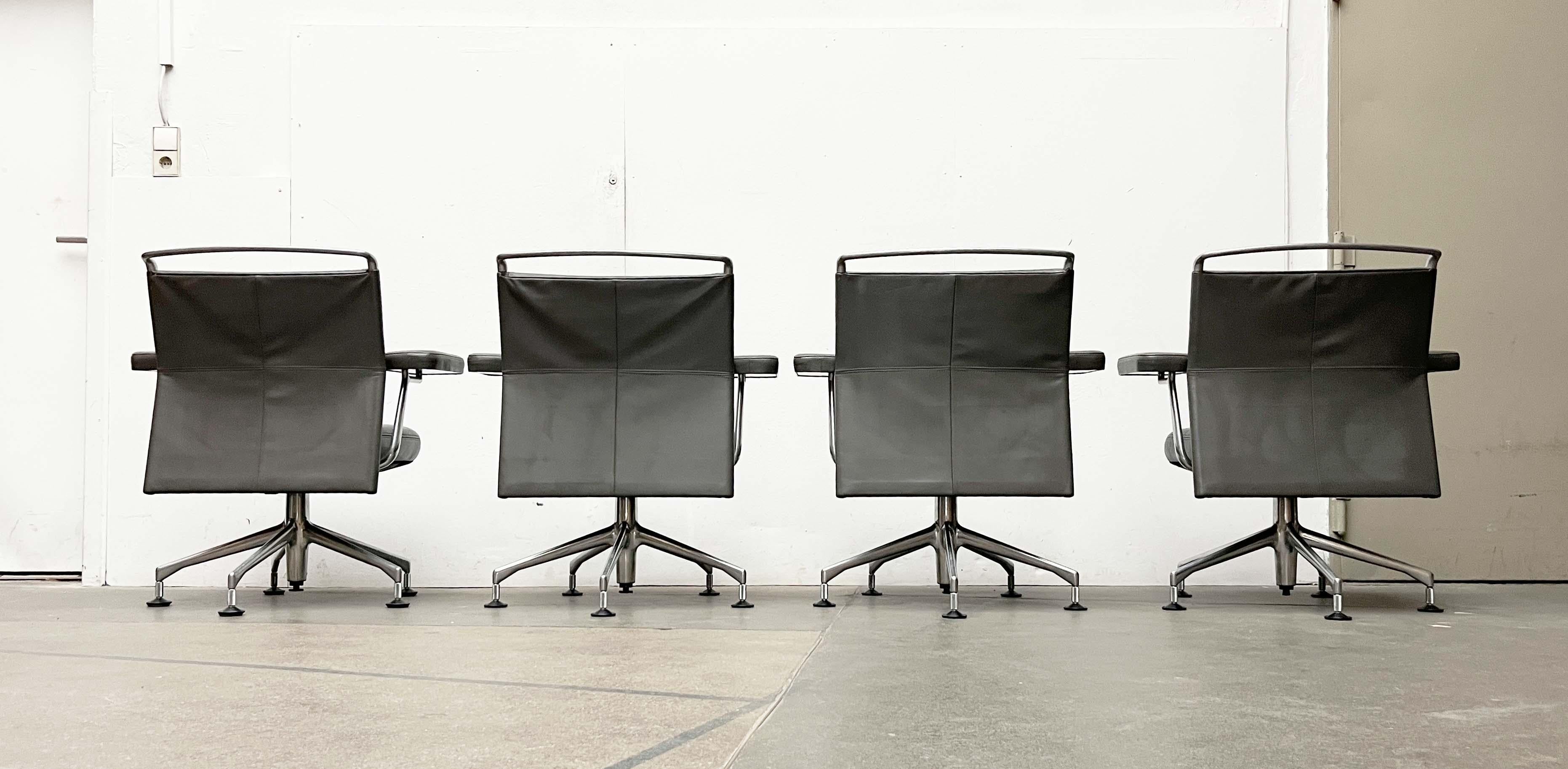 Set di poltrone girevoli postmoderne in pelle AC2 di Antonio Cittero per Vitra anni '90 In condizioni buone in vendita a Hamburg, DE