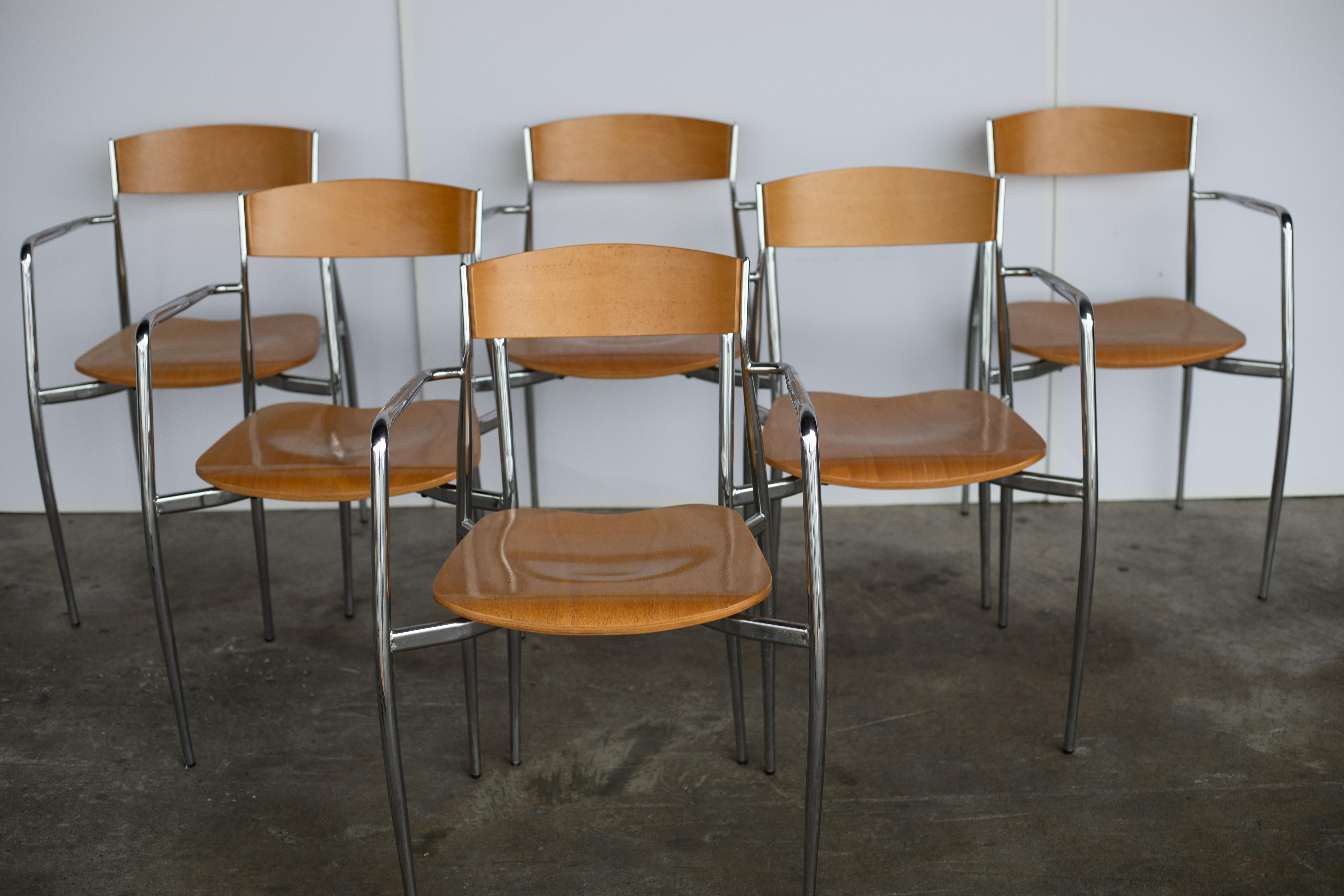 Set di poltrone postmoderne in cromo e bengala in vendita 1