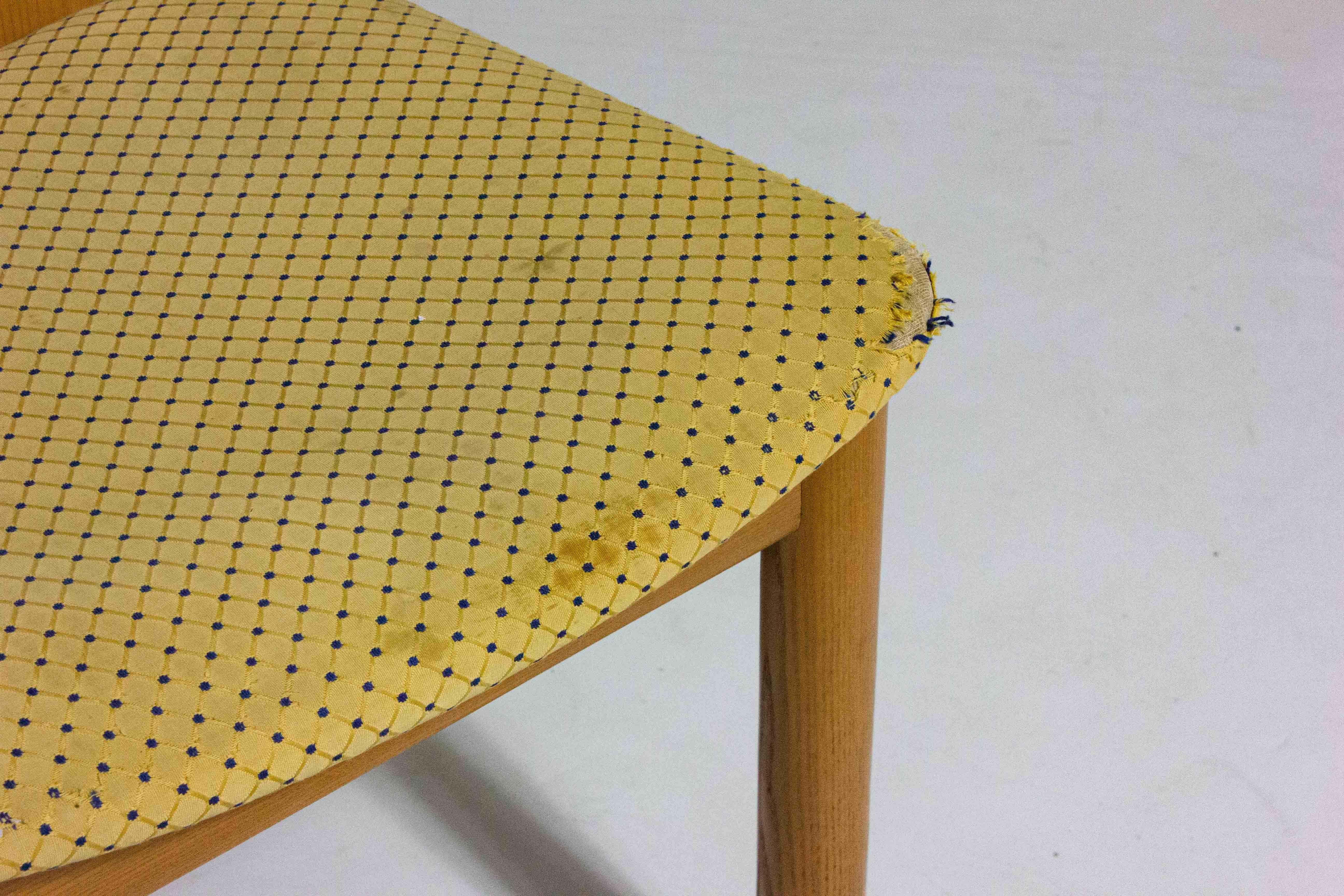 Set of postmodern high-back Italian dining chairs, 1980s For Sale 2