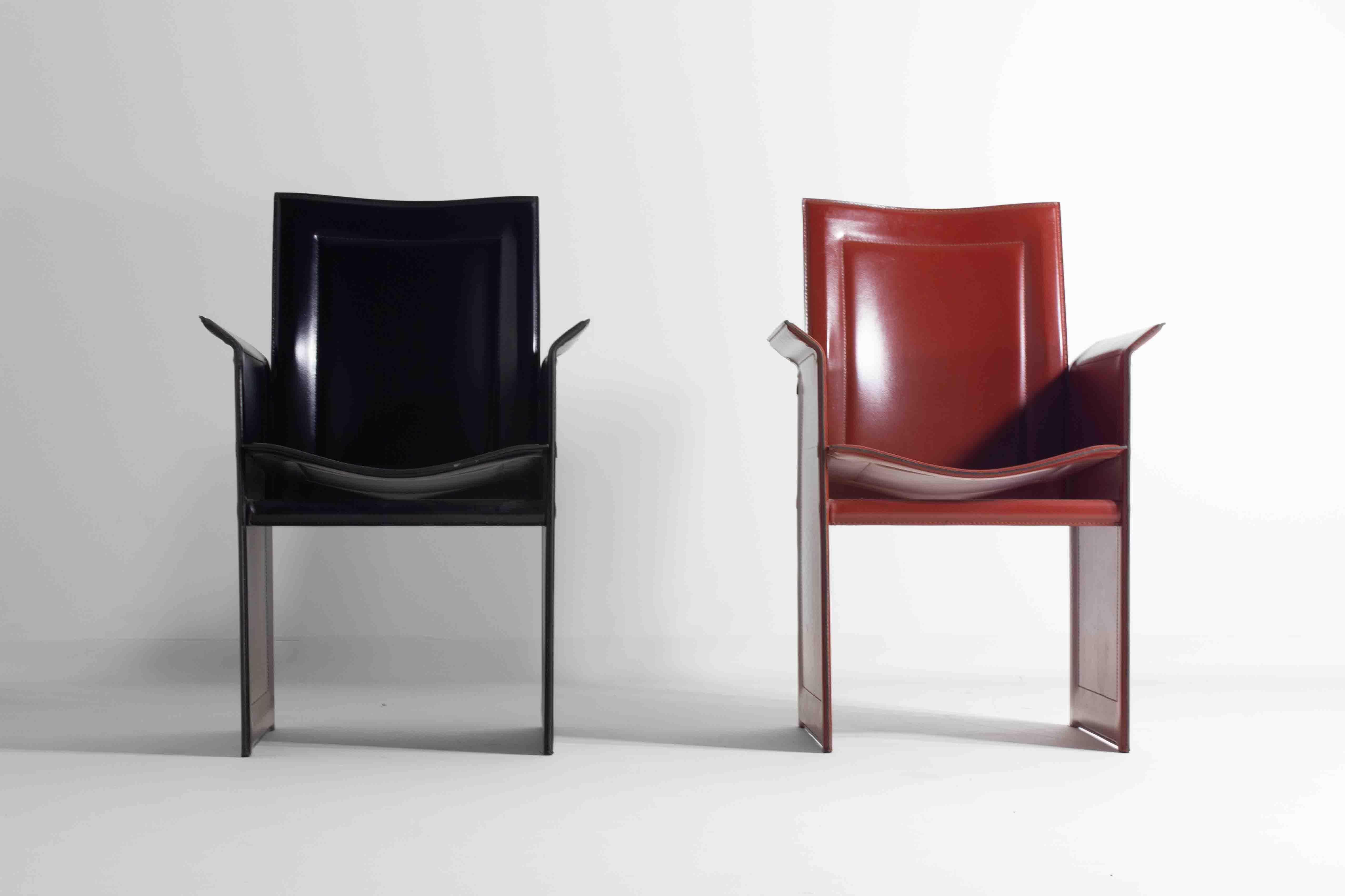 Cuir Ensemble de chaises postmodernes Solaria d'Arrben, Italie années 1980 en vente