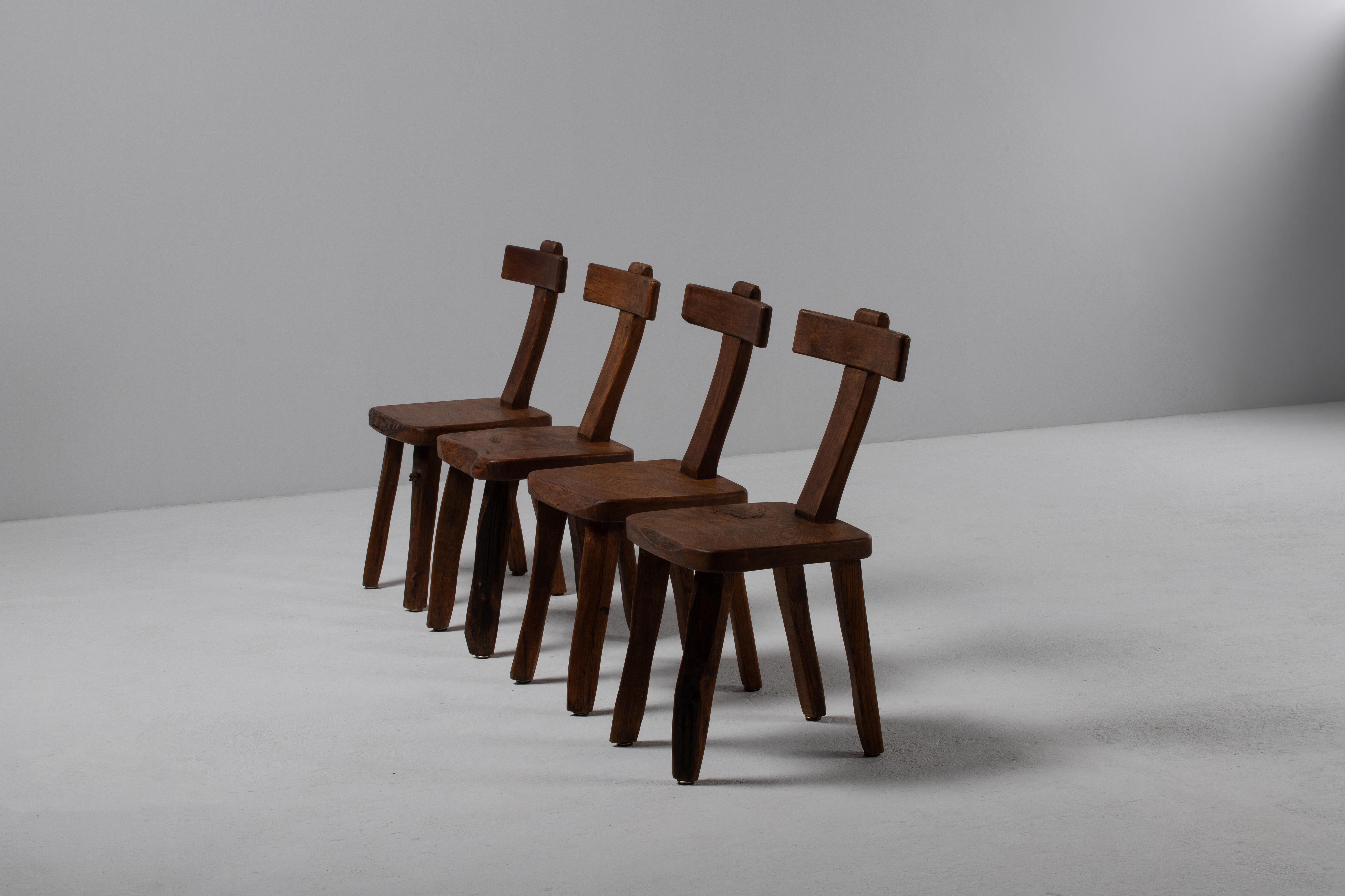 Set di sedie primitive brutaliste in legno massiccio, sedie T, Olavi Hänninen in vendita 4