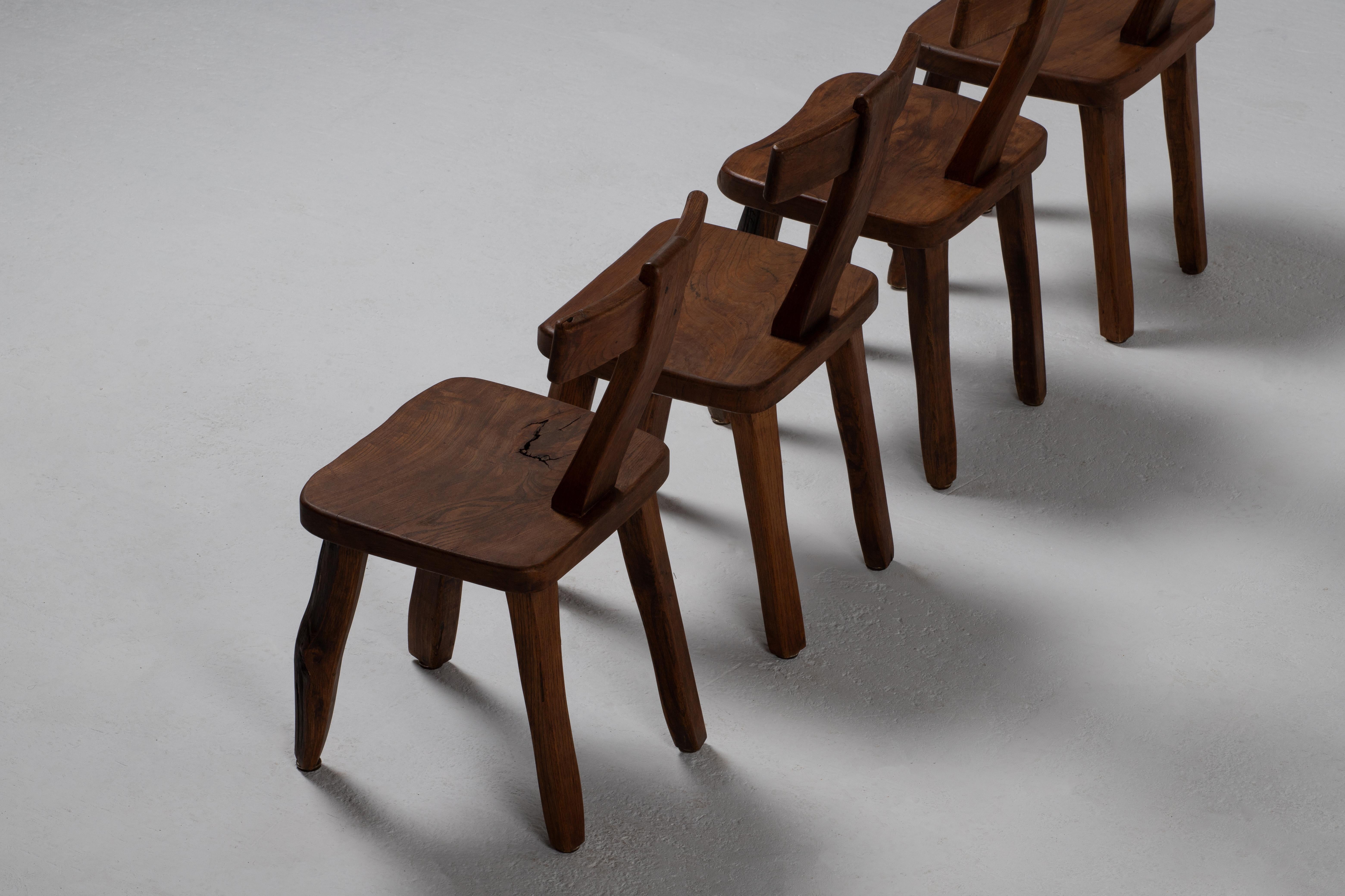 Set di sedie primitive brutaliste in legno massiccio, sedie T, Olavi Hänninen in vendita 6