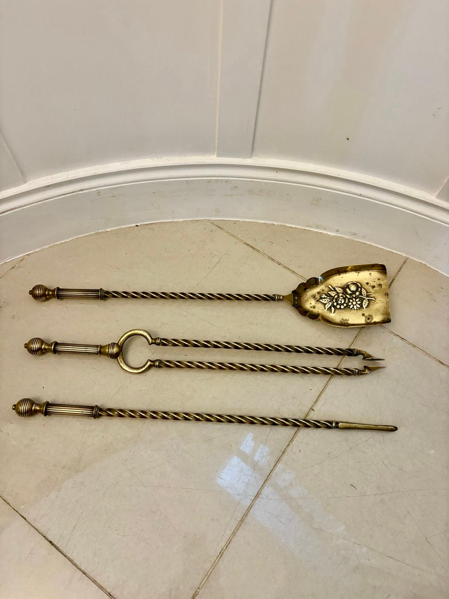 Set of Quality Antique Victorian Brass Fire Irons and Dogs For Sale 5