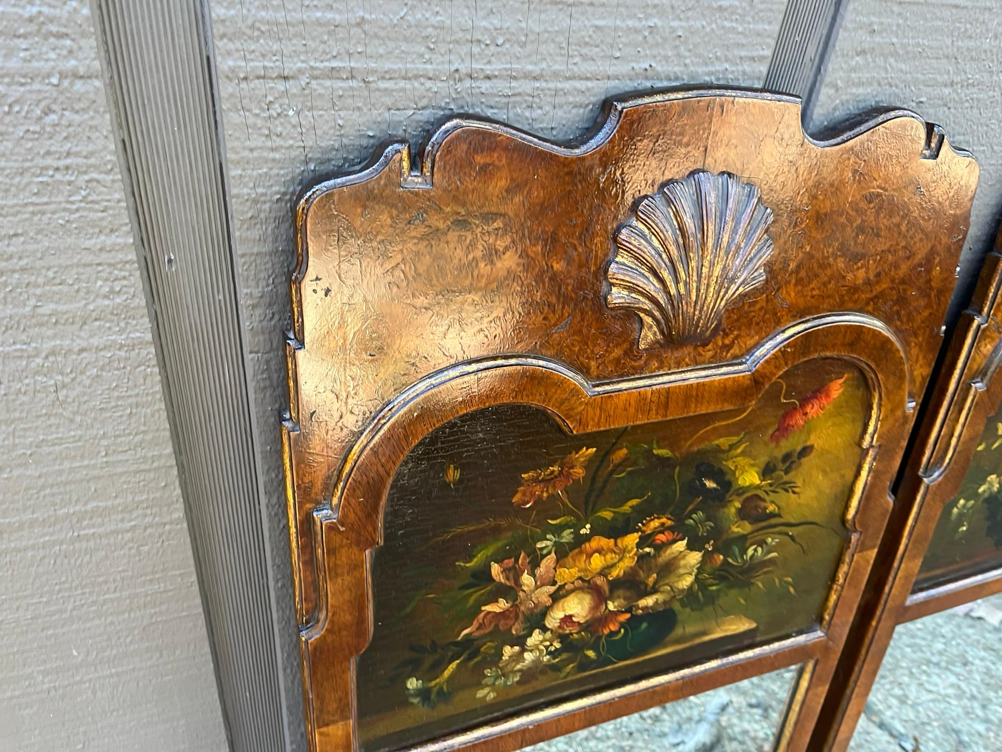 Satz oder Paar Spiegel im Queen Anne-Stil aus englischem Wurzelholz Trumeau im Zustand „Gut“ im Angebot in Nashville, TN