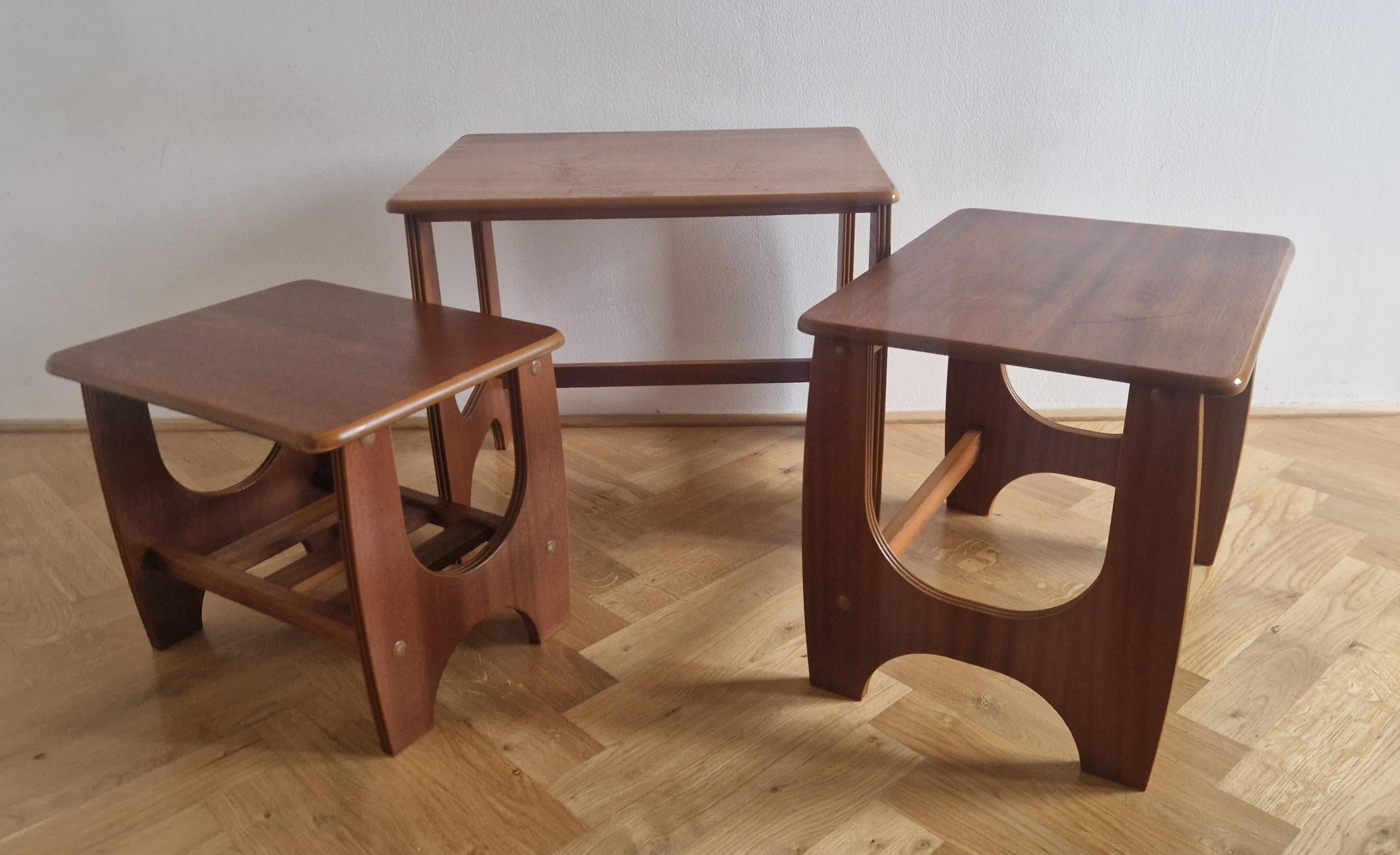 Teak Set di rari tre tavolini in teak, Danimarca, anni '70 in vendita