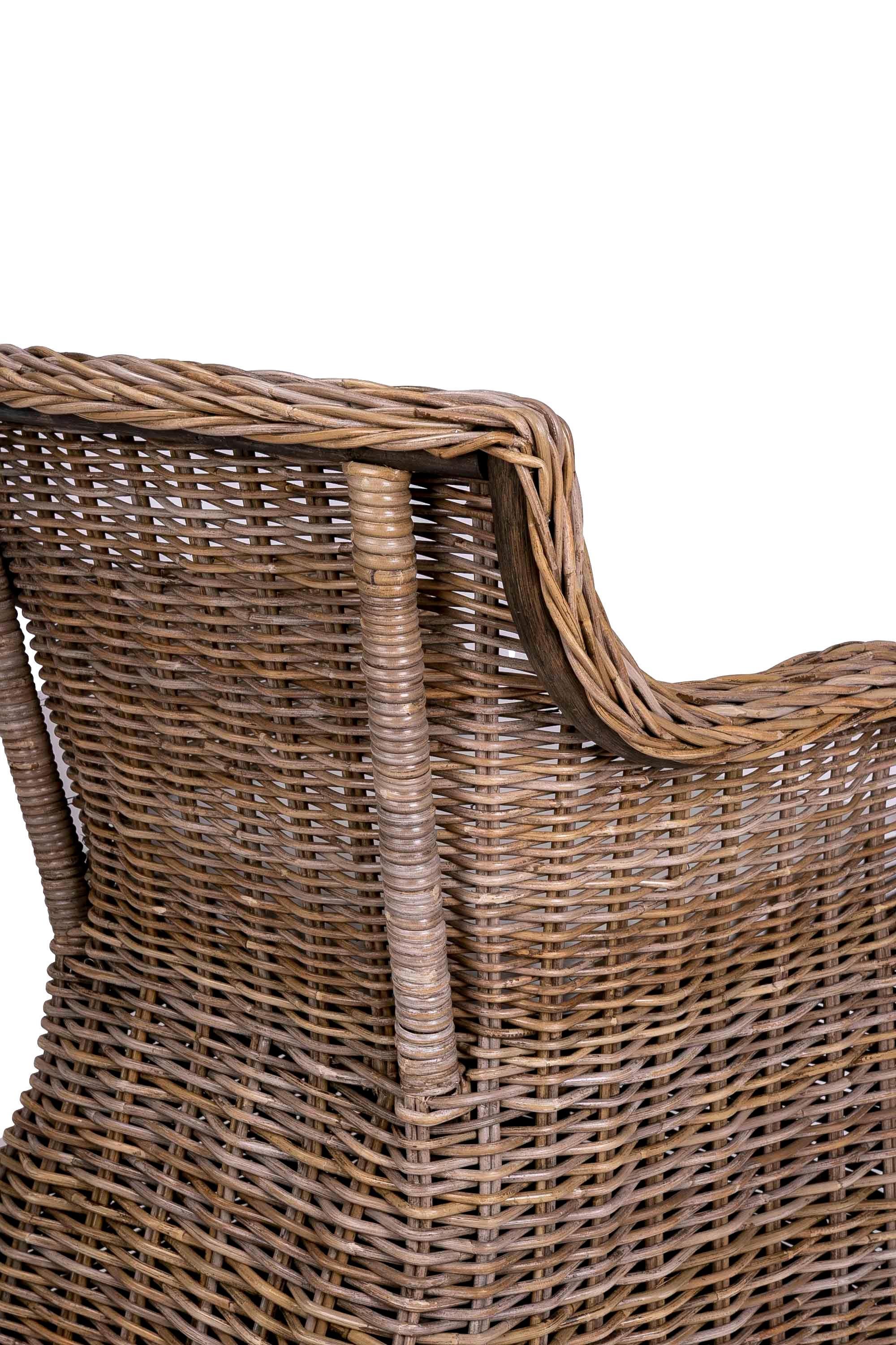 Set di sedie da giardino in rattan con cuscini in tonalità grigie in vendita 6