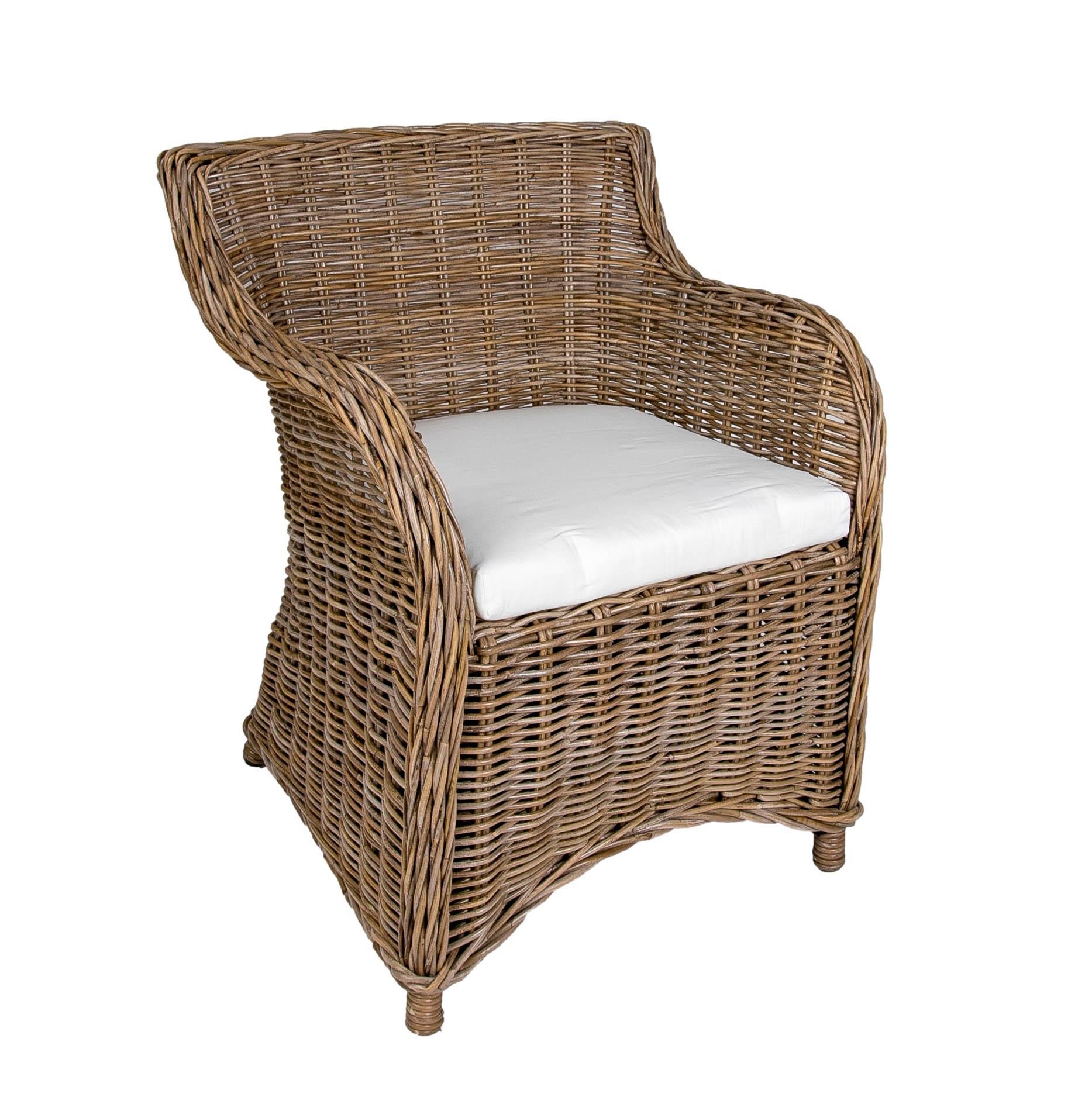 Europeo Set di sedie da giardino in rattan con cuscini in tonalità grigie in vendita