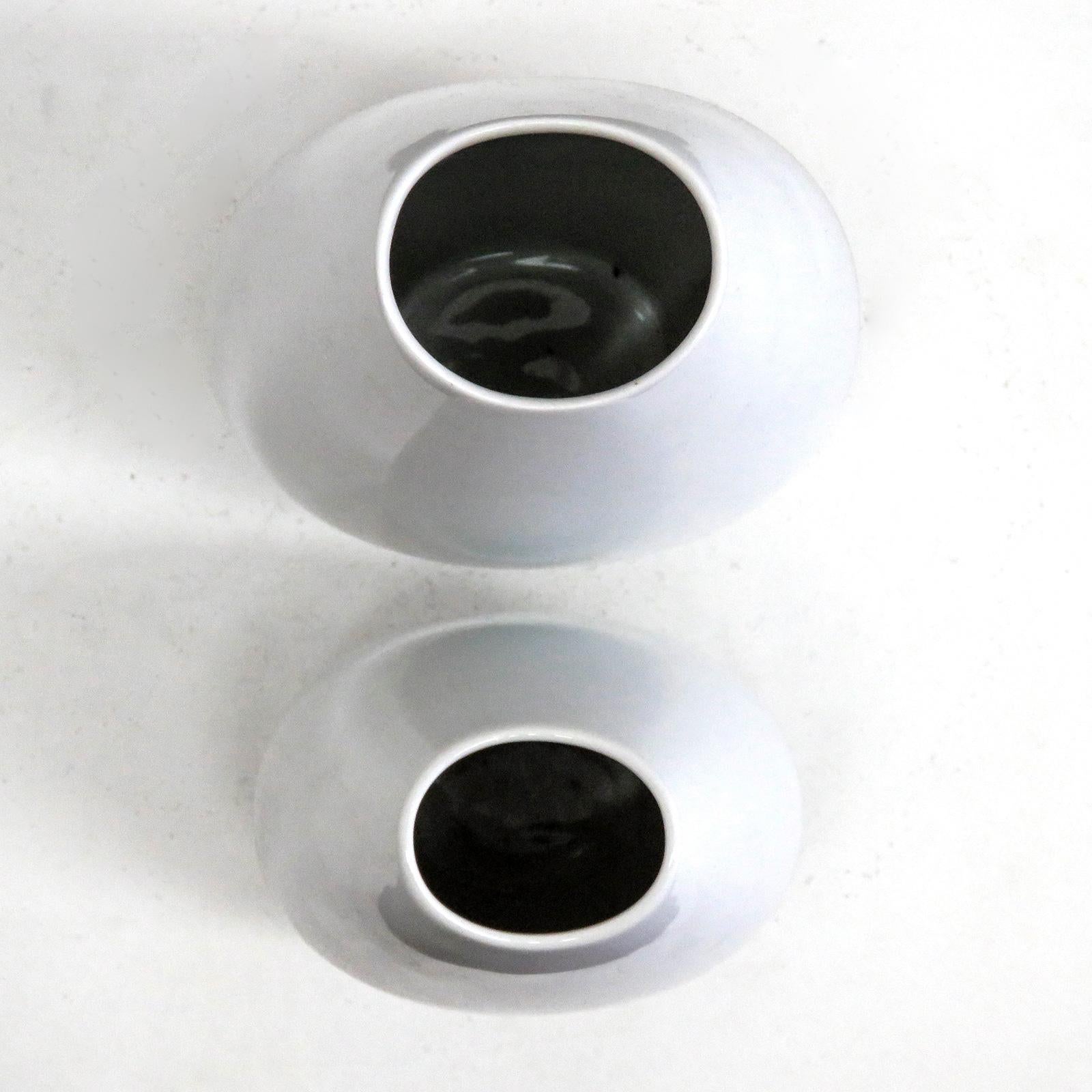 Set of Raymond Loewy Vases for Thomas, 1970 For Sale 3