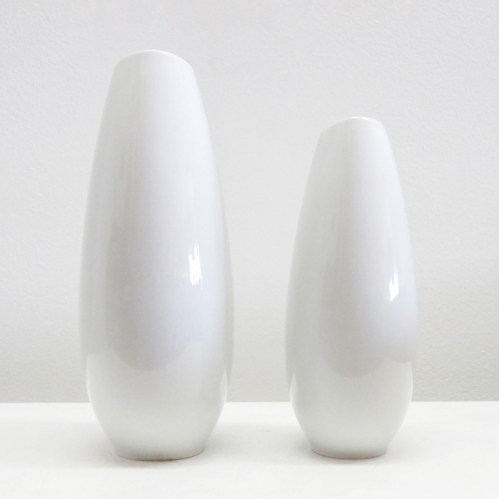 Porcelain Set of Raymond Loewy Vases for Thomas, 1970 For Sale