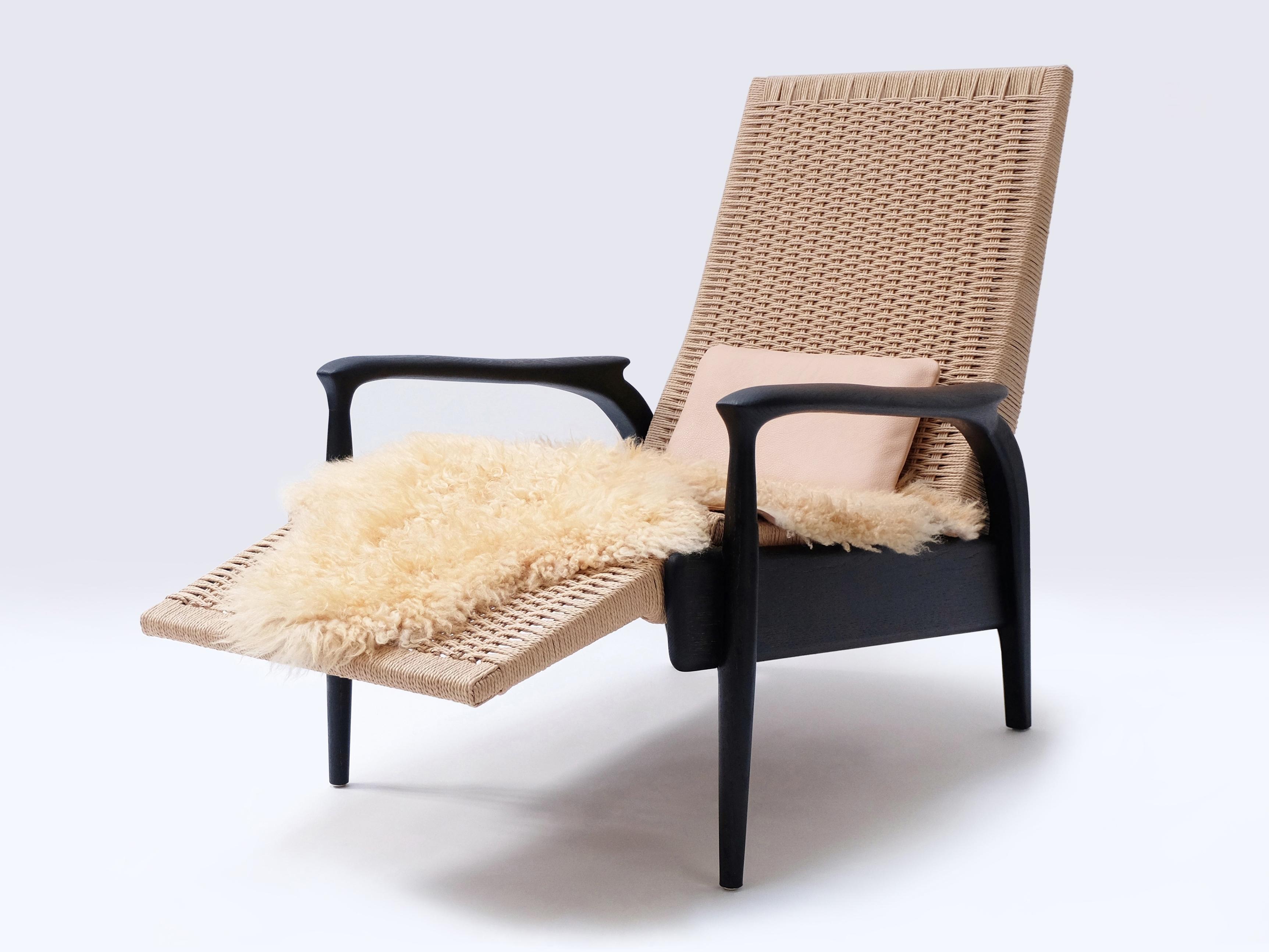 Ensemble de fauteuils inclinables en chêne noirci, cordon danois naturel, coussins en cuir en vente 6
